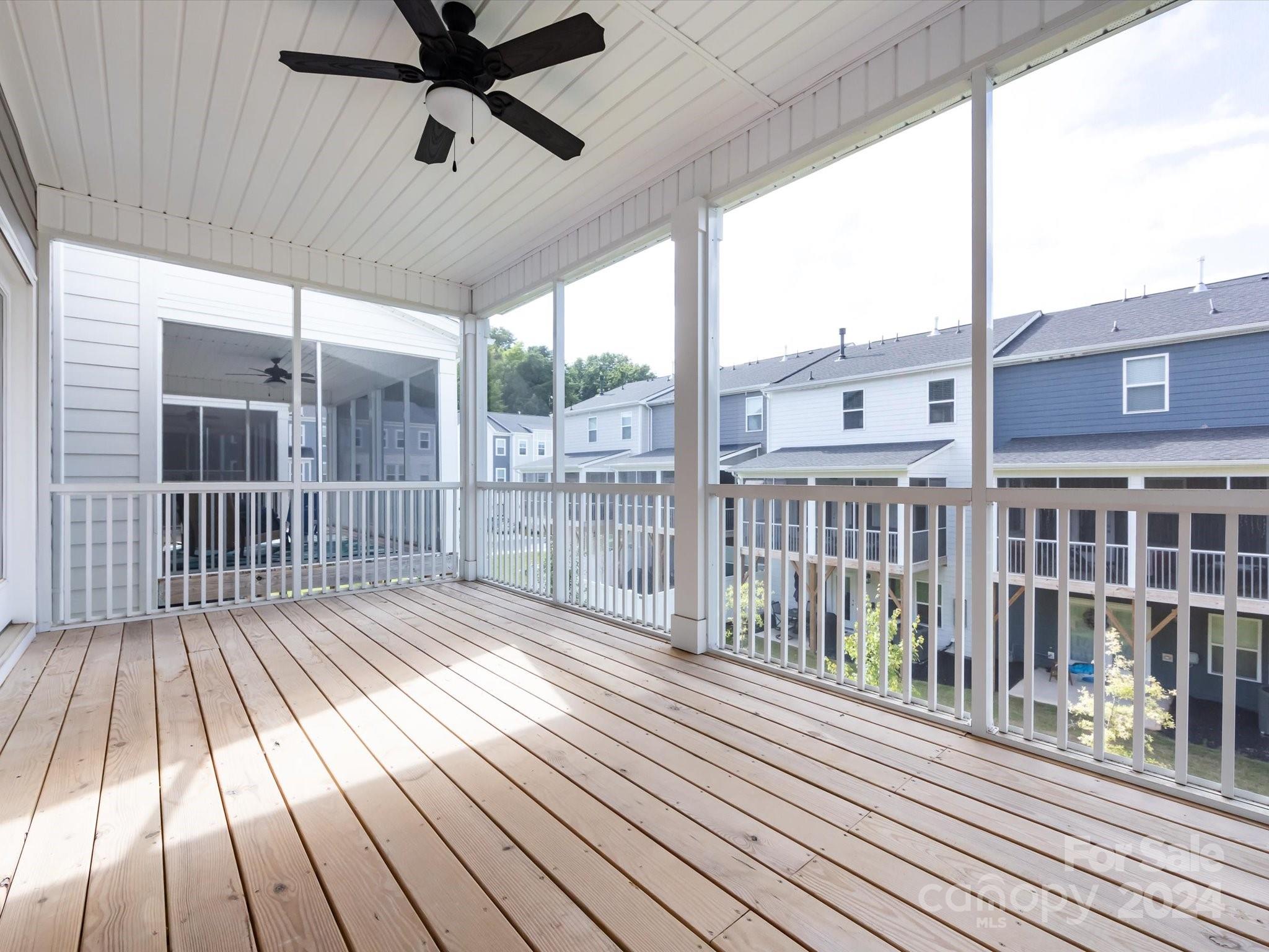 2642 Roseglen Lane