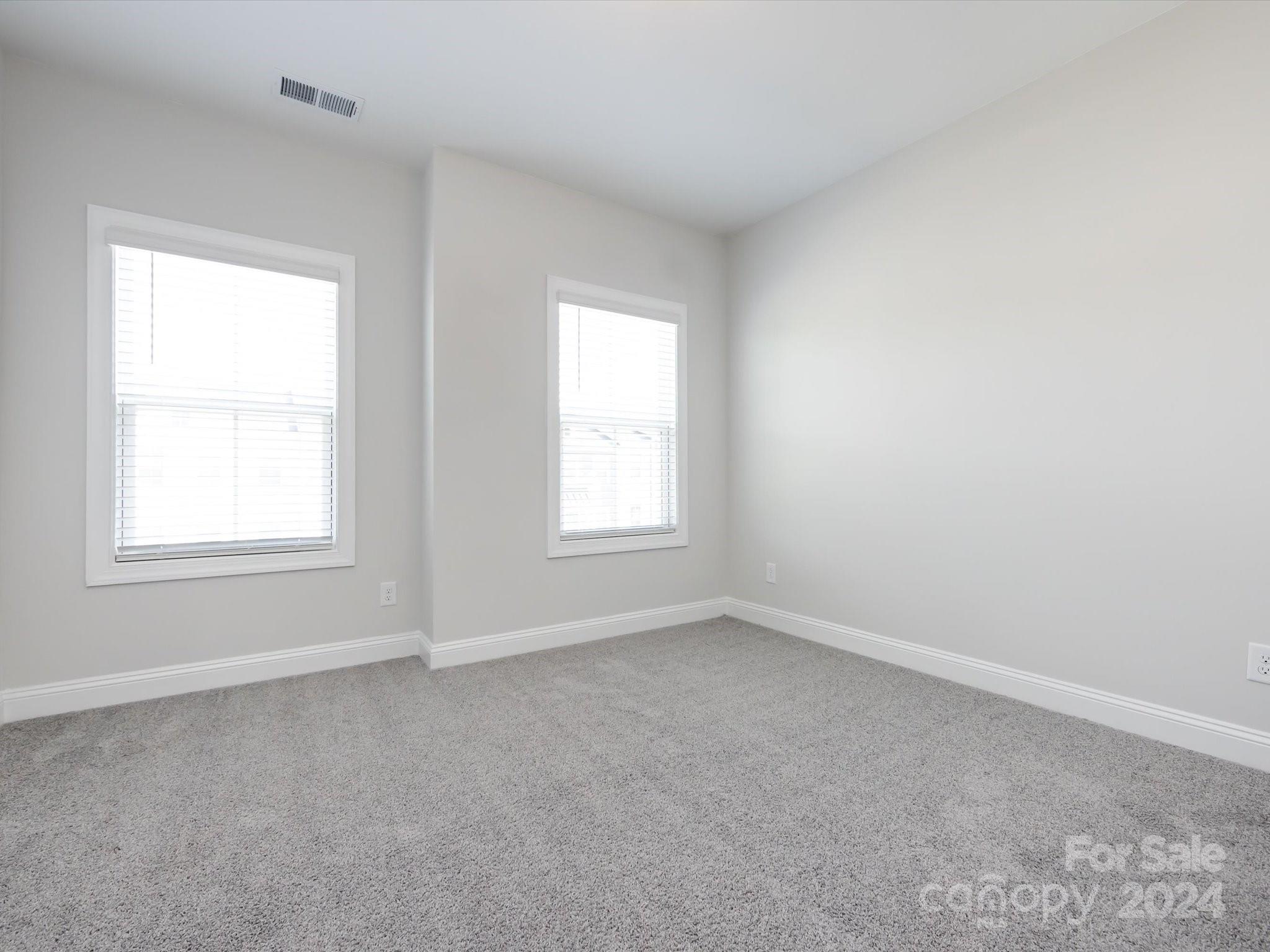 2642 Roseglen Lane