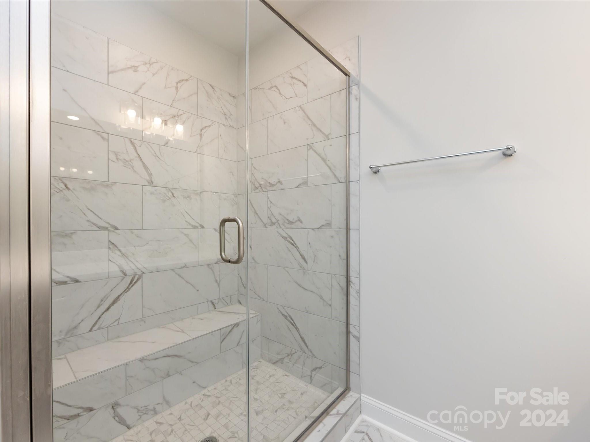 2642 Roseglen Lane