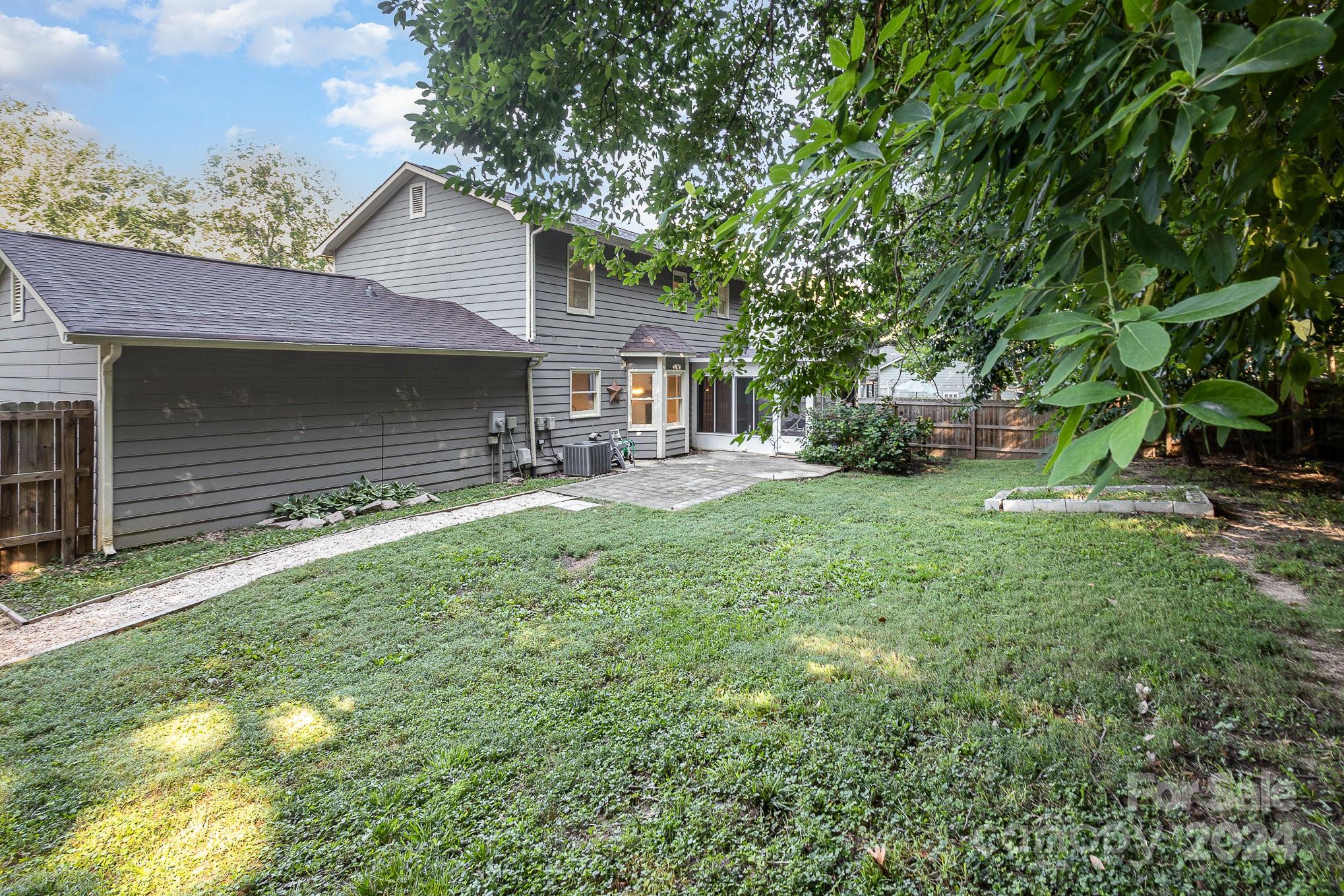 8624 Hornwood Court
