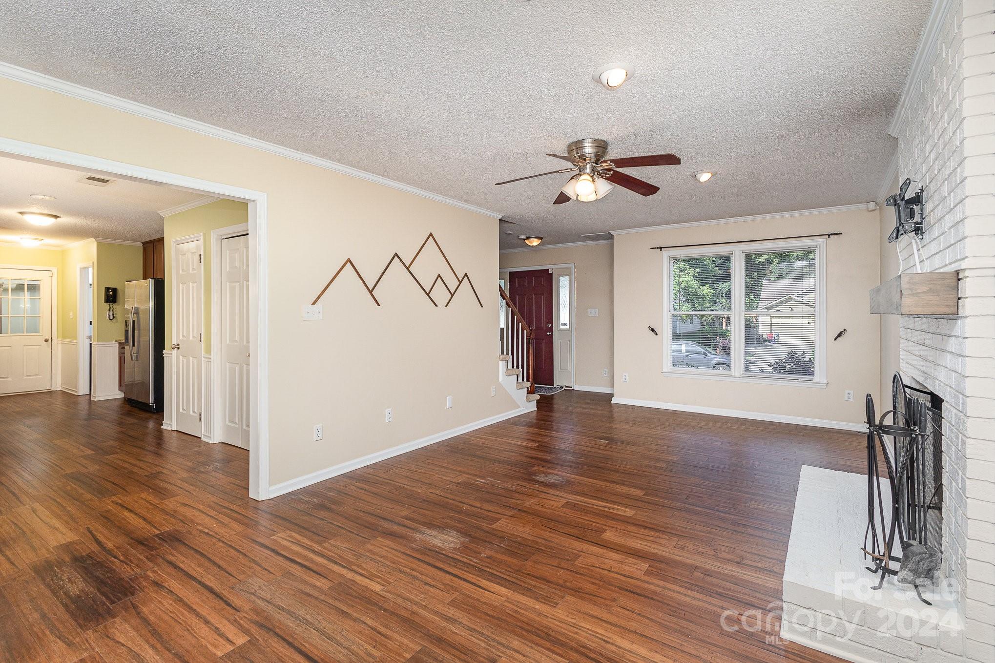 8624 Hornwood Court