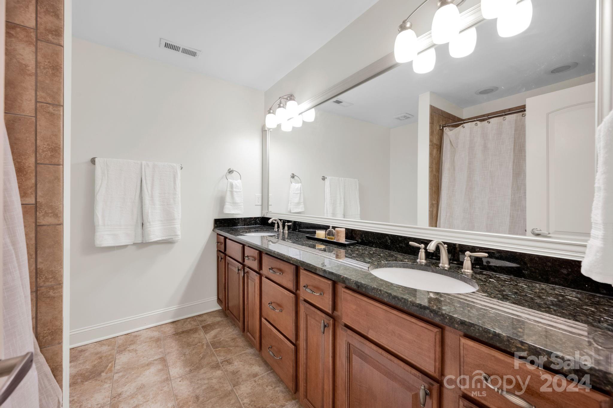 4660 Sawgrass Court