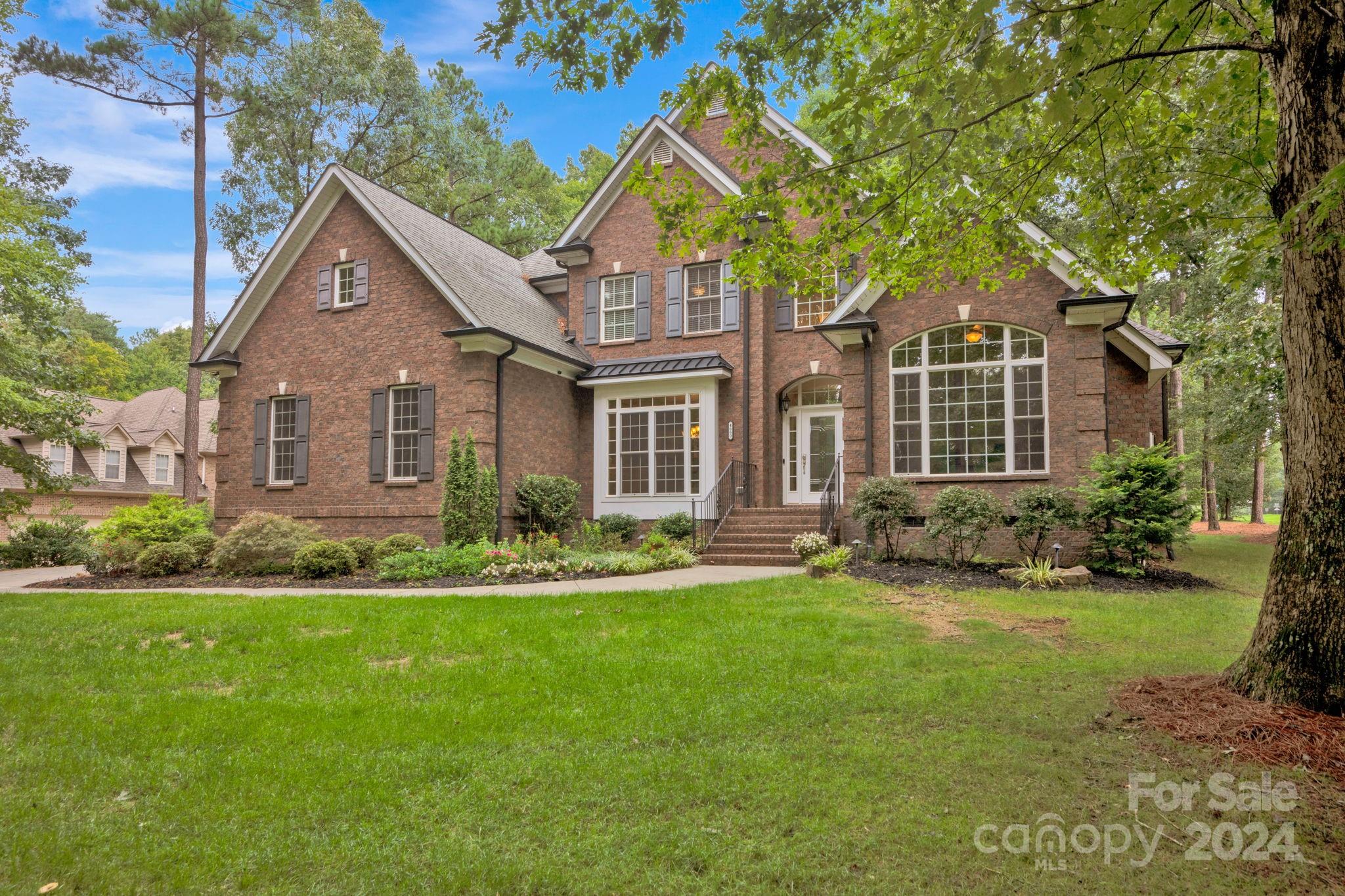 4660 Sawgrass Court