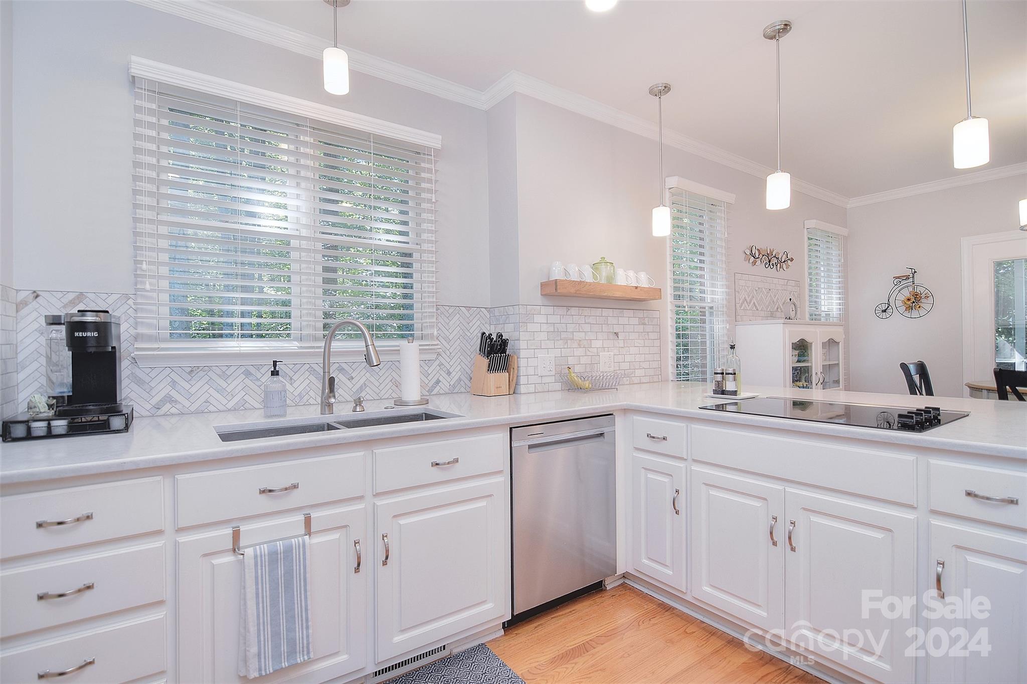 625 Southwinds Court