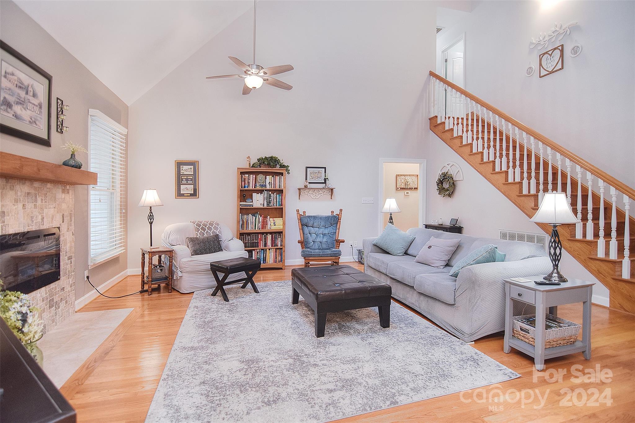625 Southwinds Court