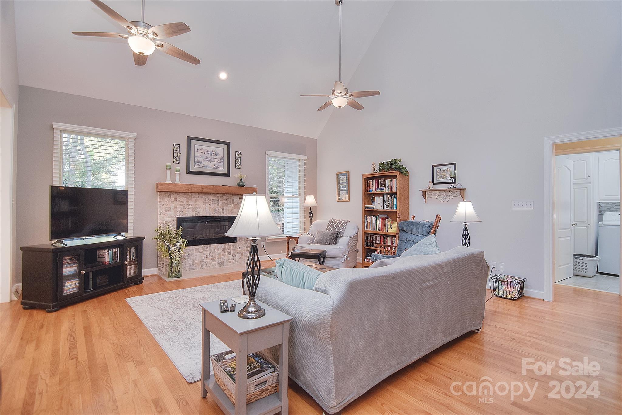 625 Southwinds Court