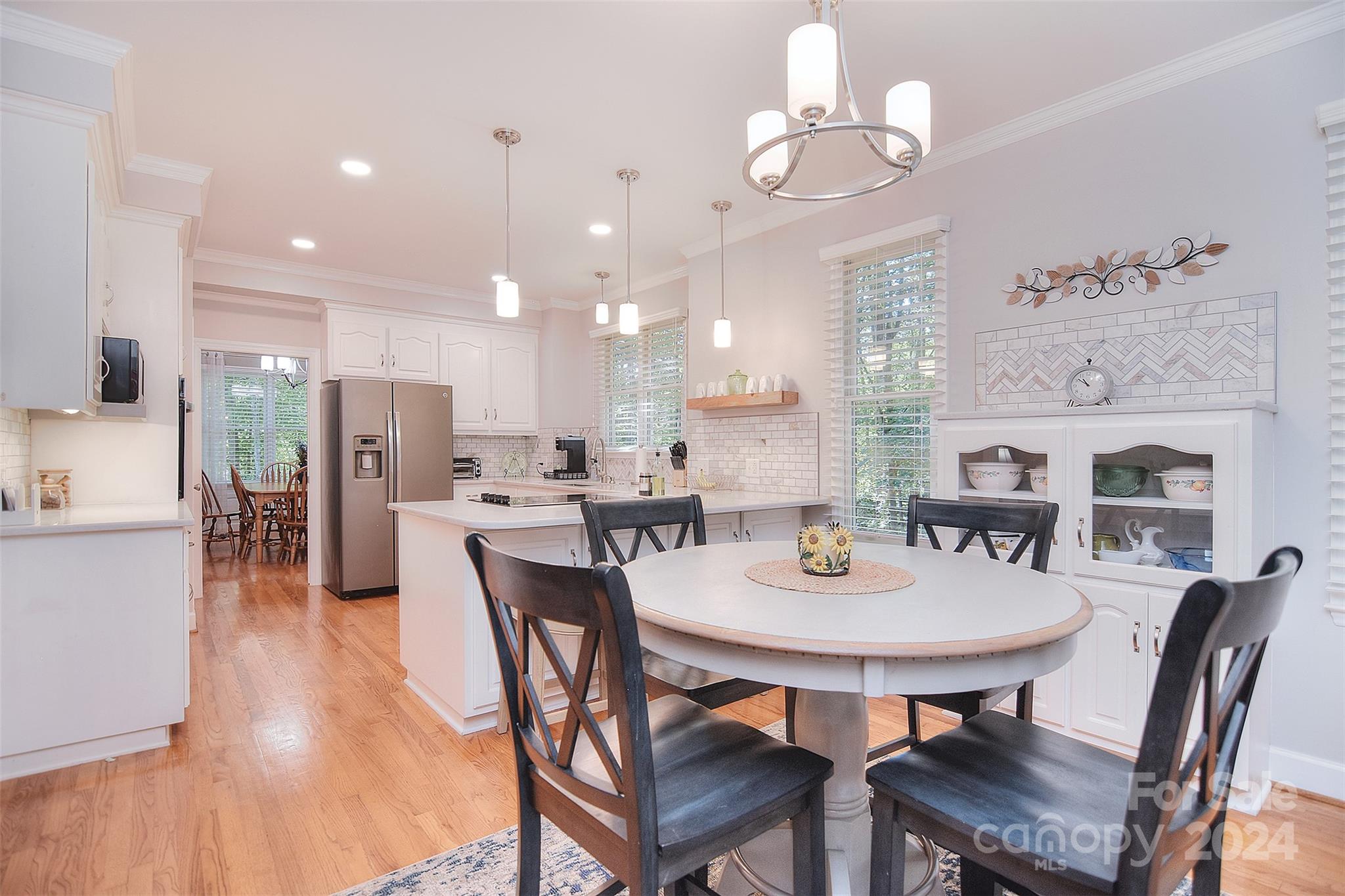 625 Southwinds Court