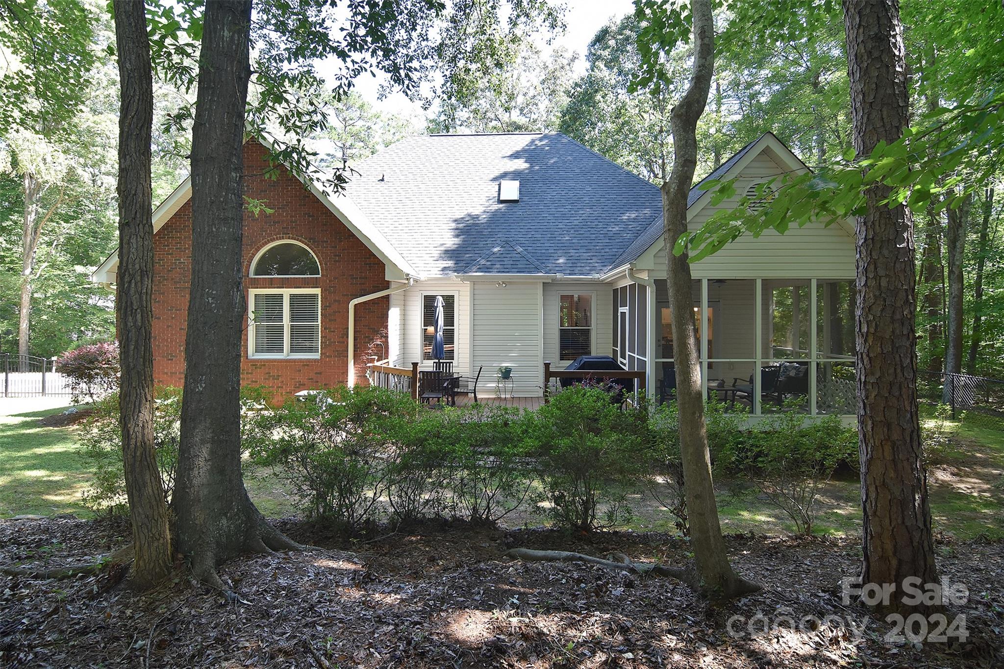625 Southwinds Court