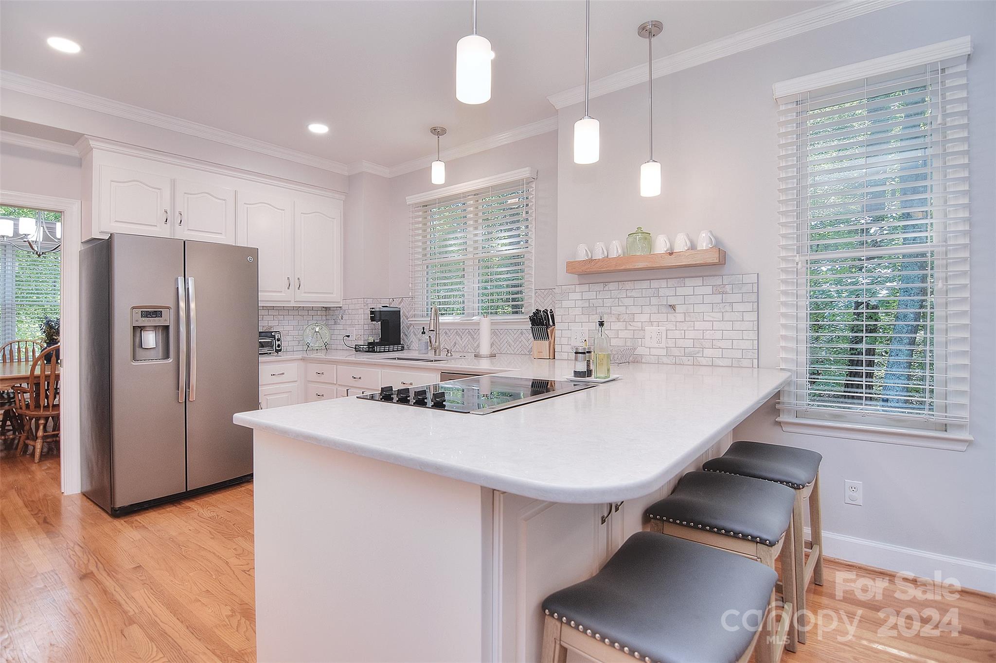 625 Southwinds Court