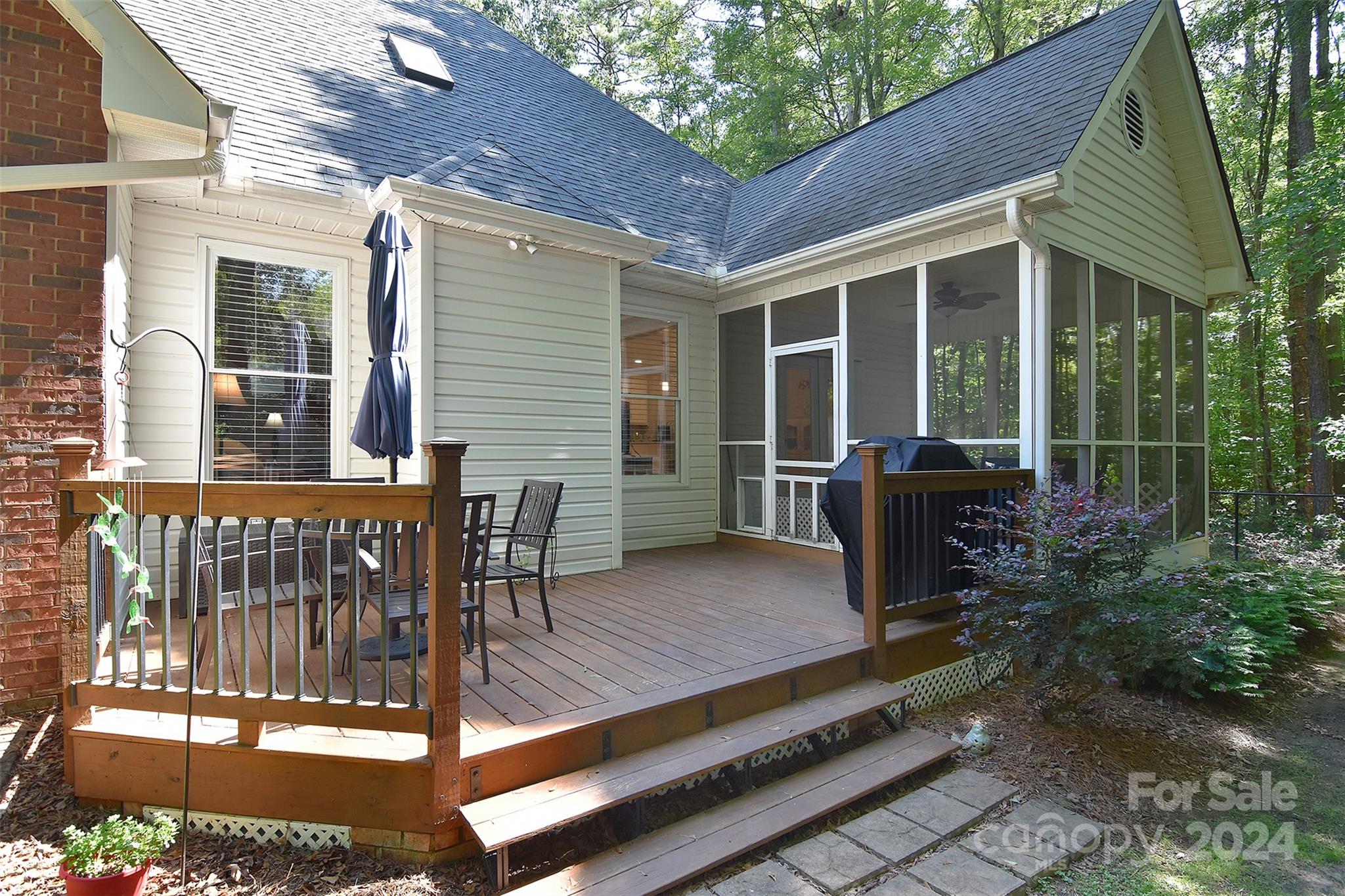 625 Southwinds Court
