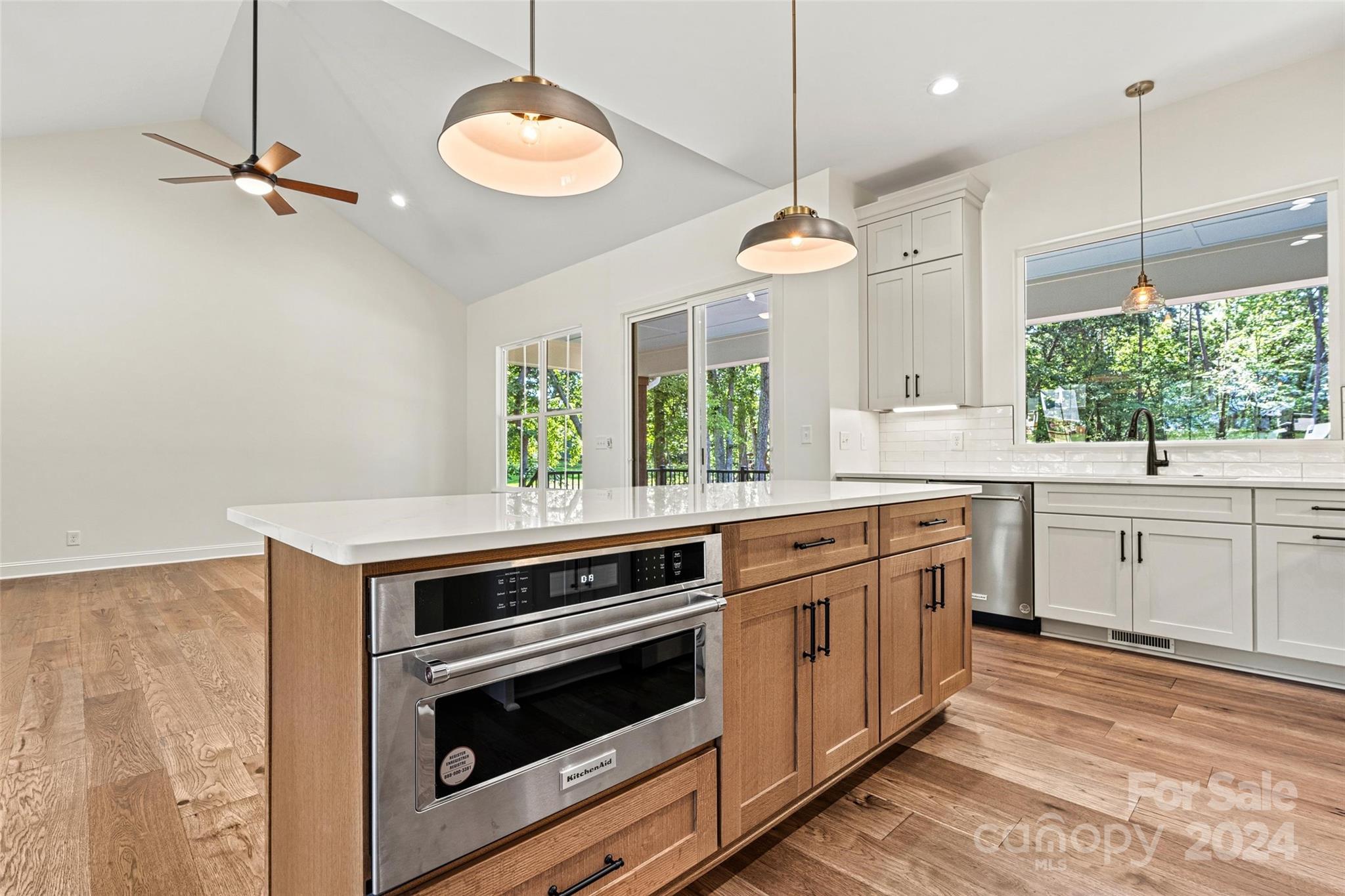 3098 Hipp Road