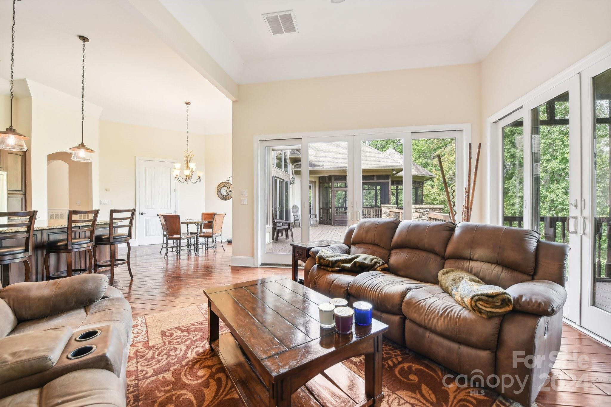 1430 Rocky Cove Lane