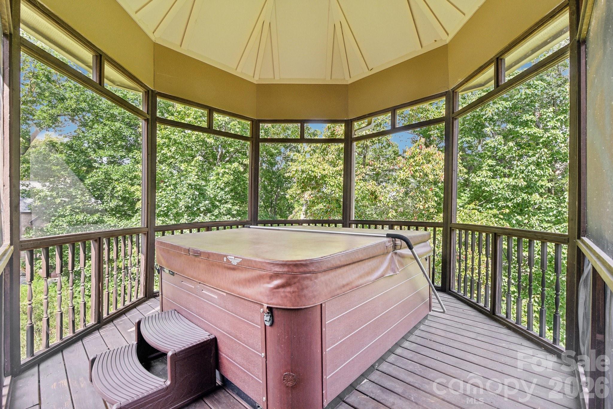 1430 Rocky Cove Lane