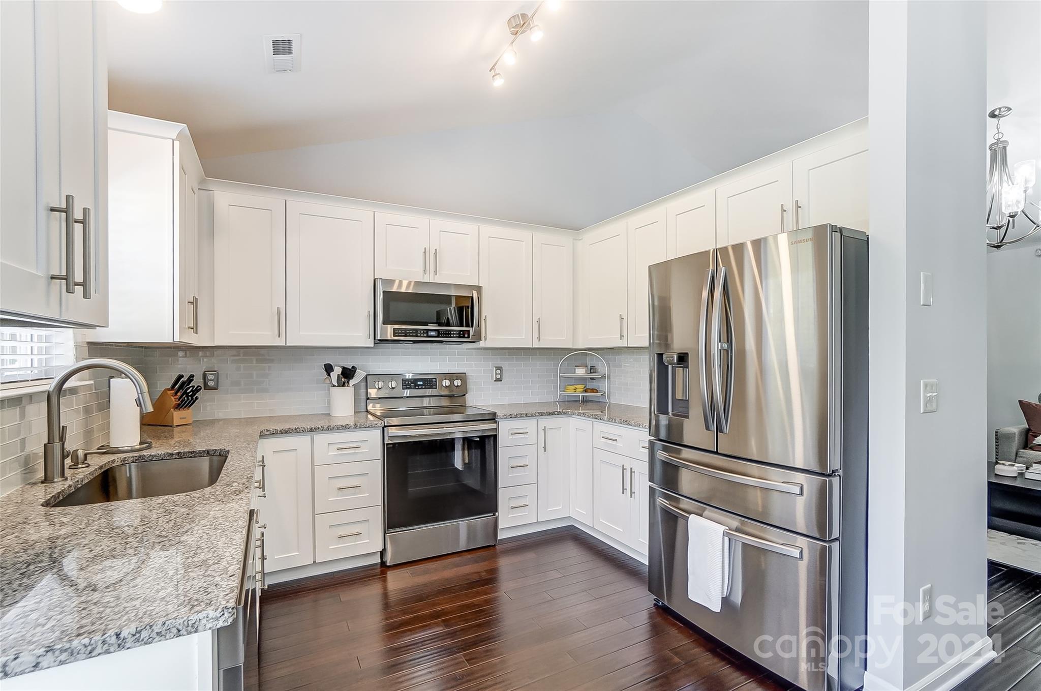 426 Cottonwood Circle