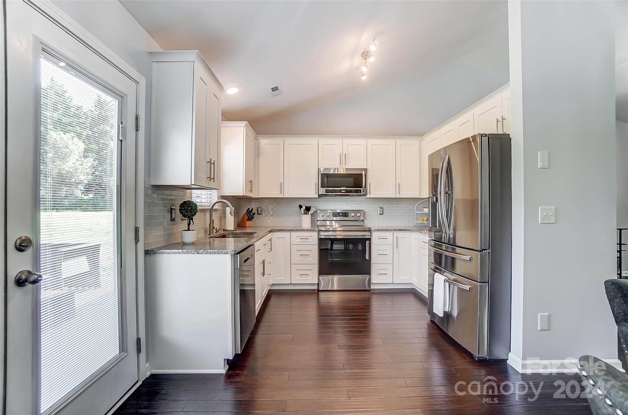 426 Cottonwood Circle
