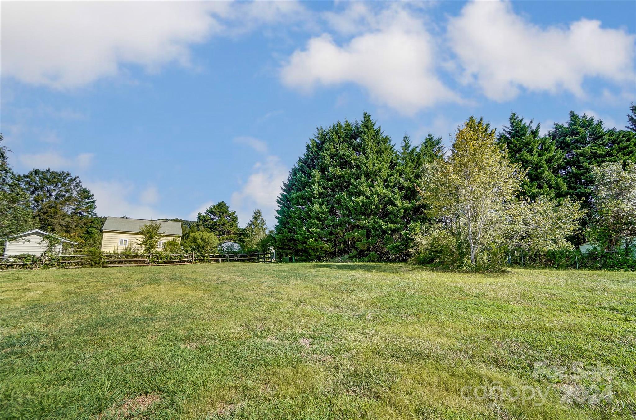 426 Cottonwood Circle