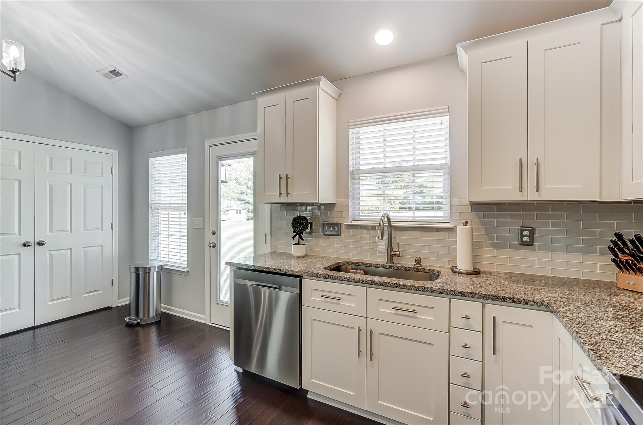 426 Cottonwood Circle