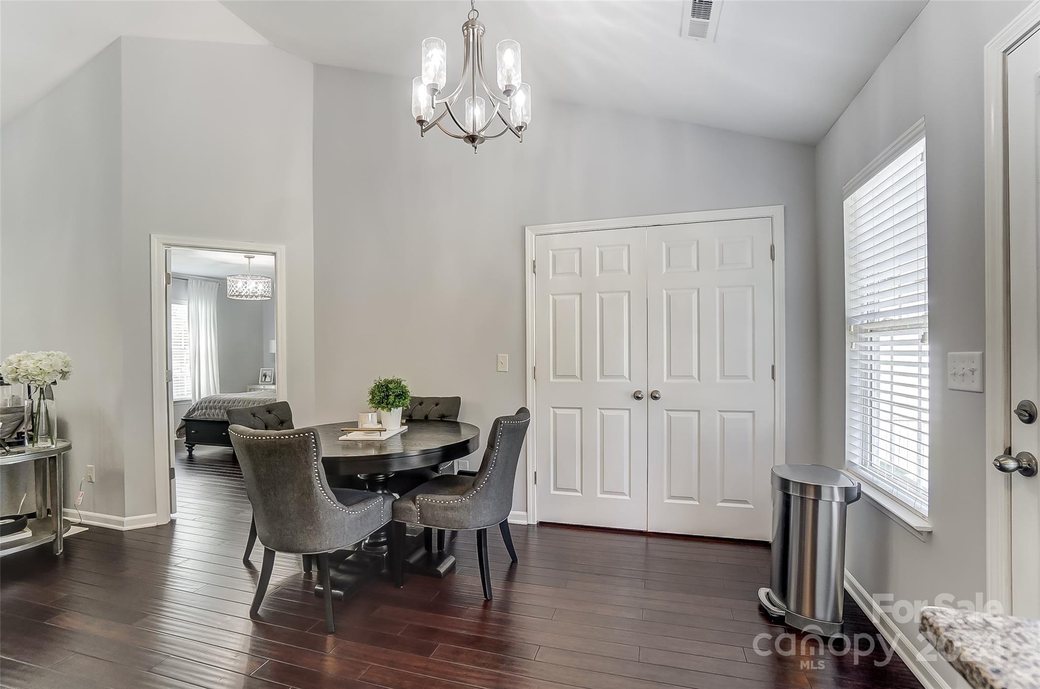 426 Cottonwood Circle