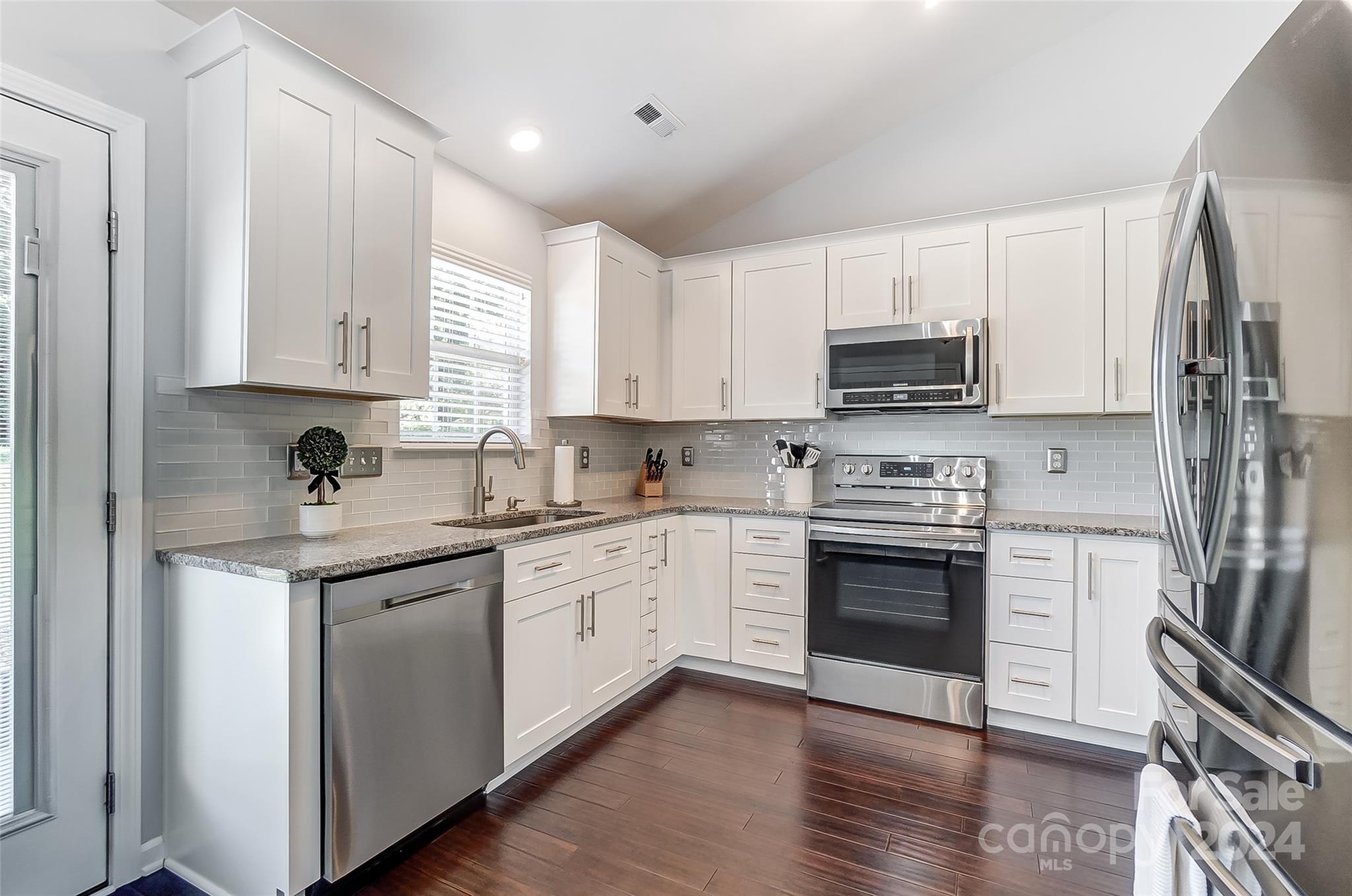426 Cottonwood Circle