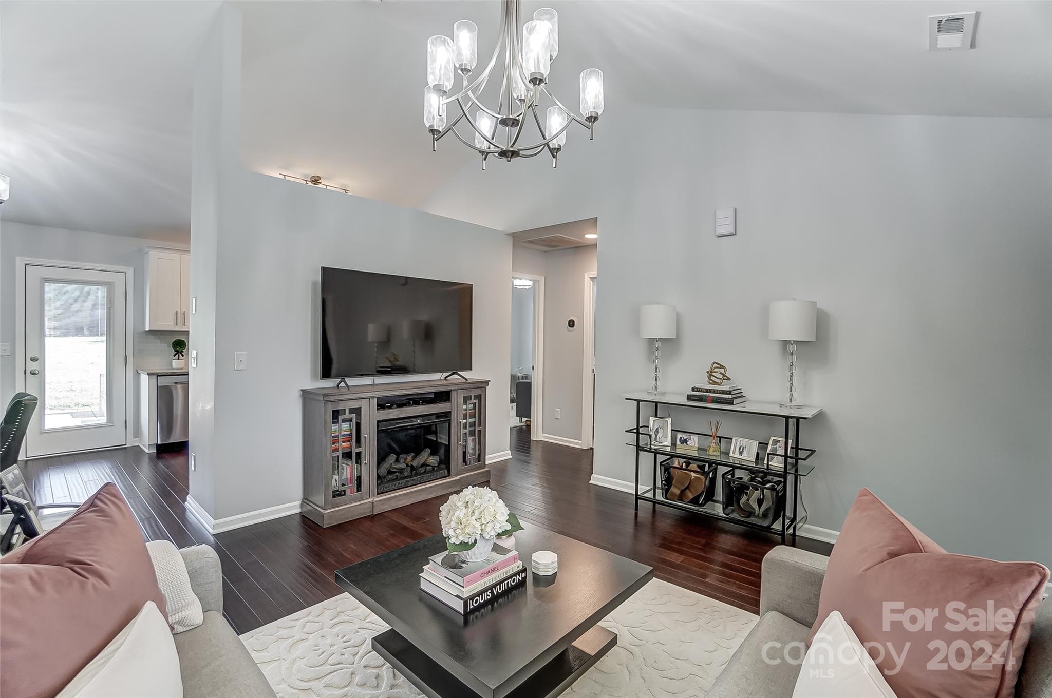 426 Cottonwood Circle