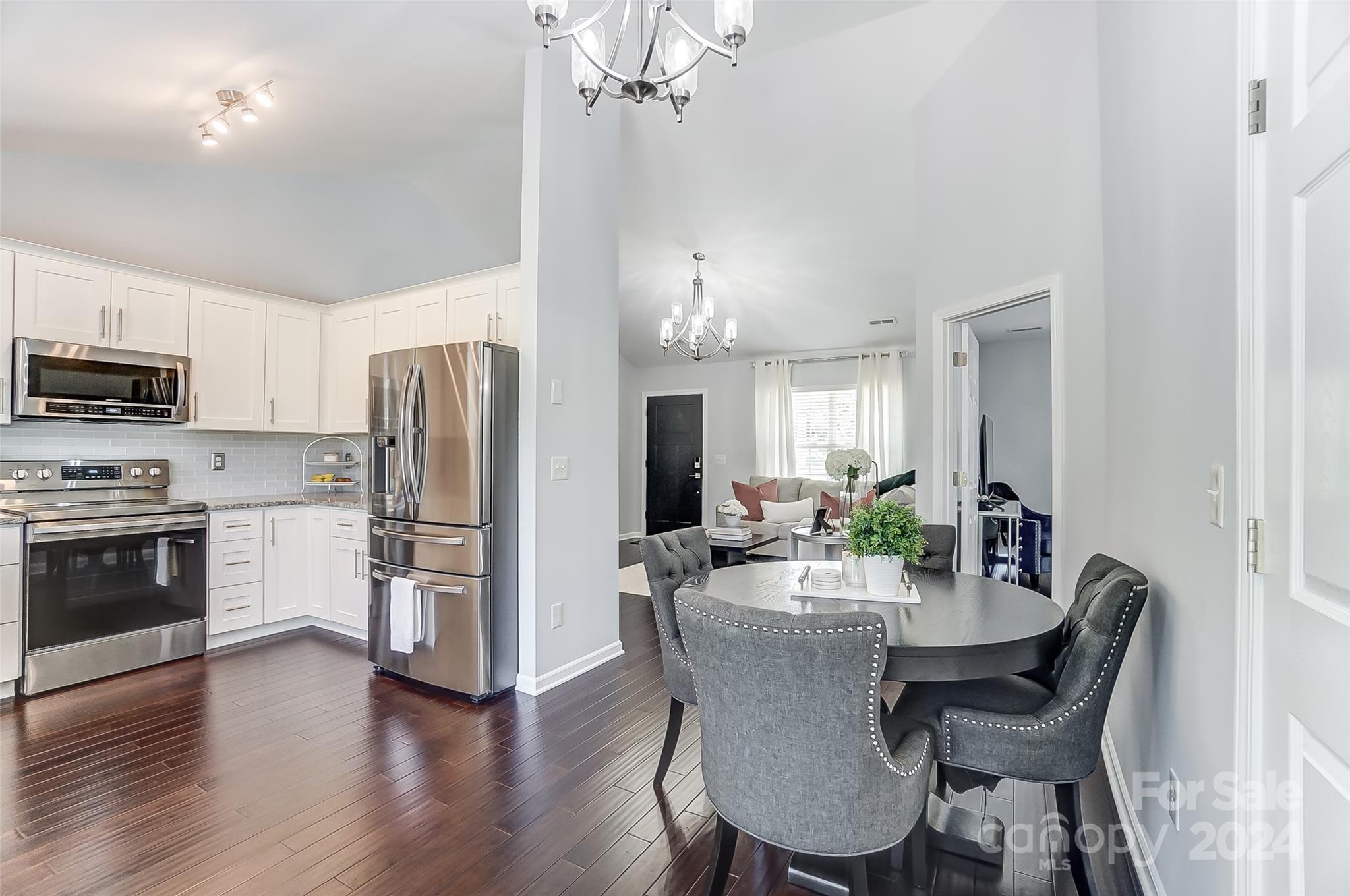 426 Cottonwood Circle