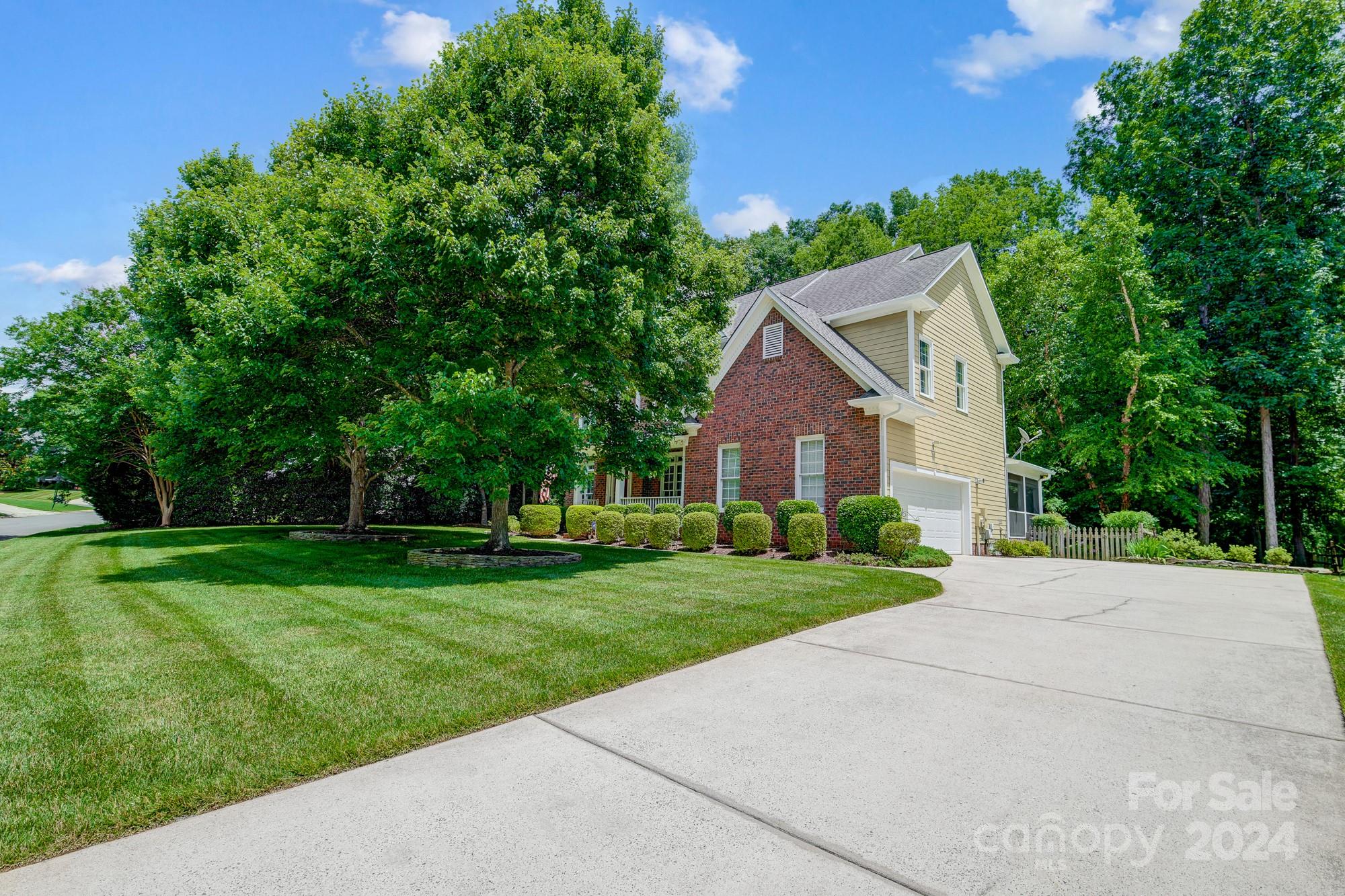 8505 Arley Hall Court