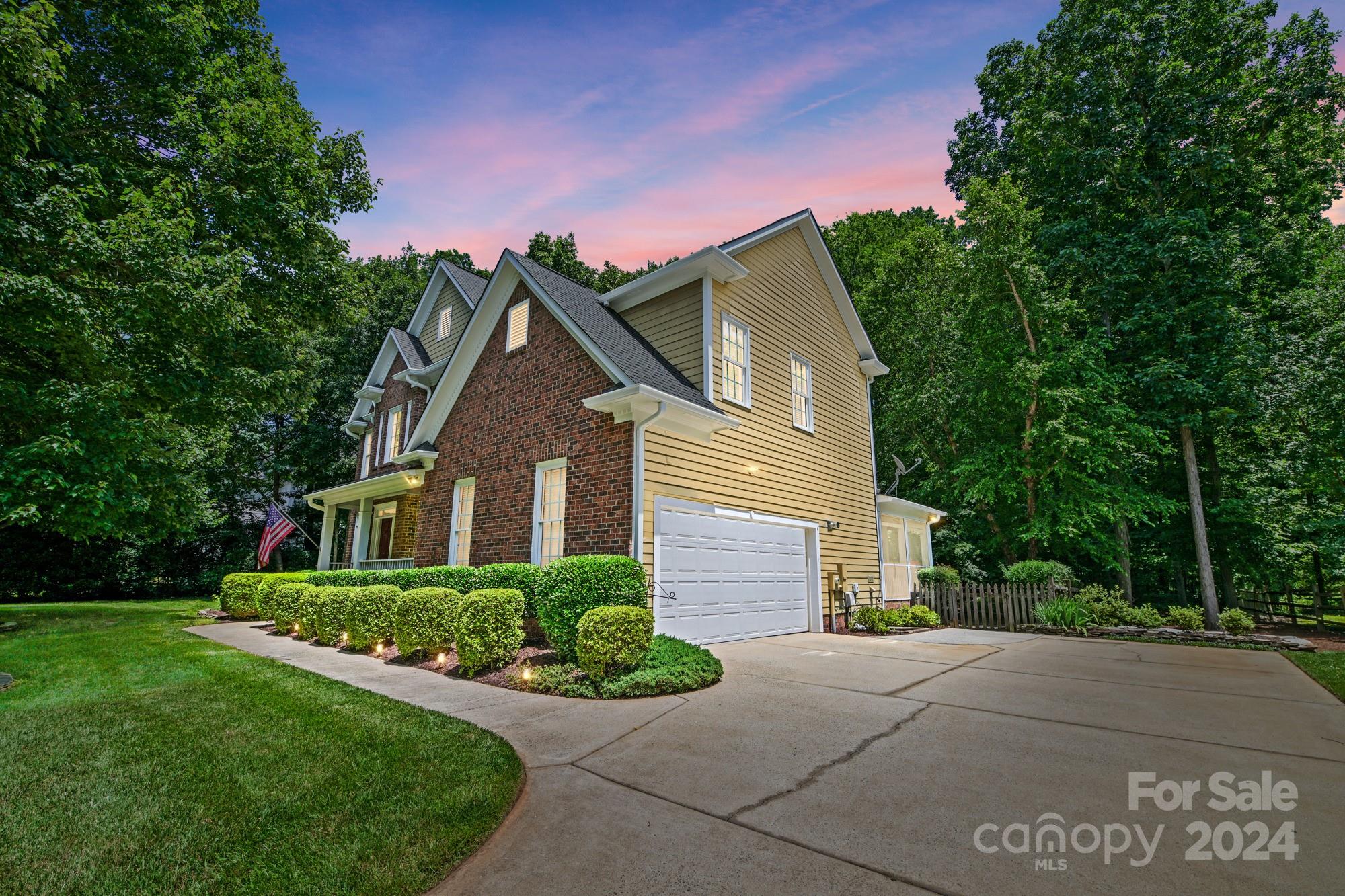 8505 Arley Hall Court