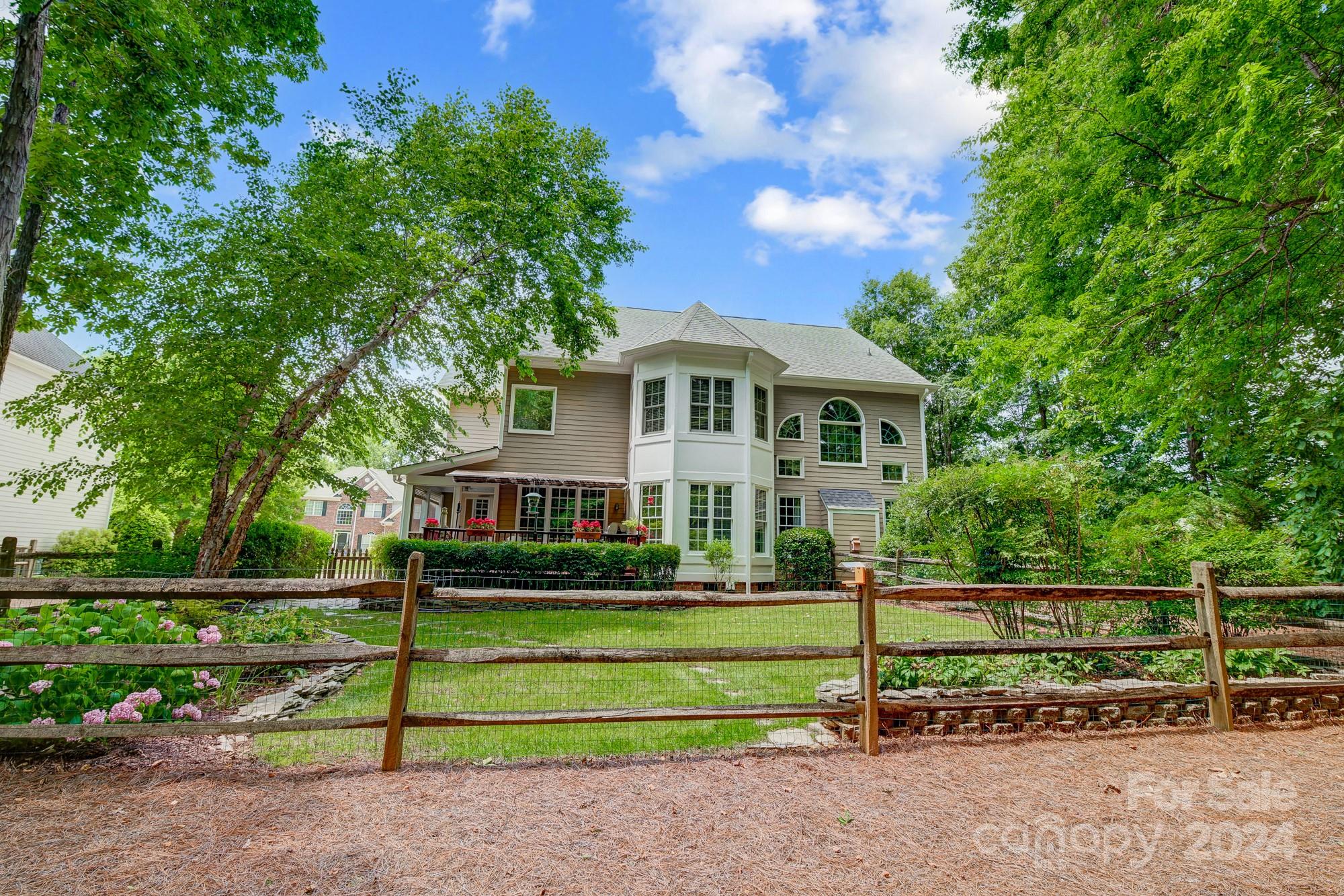 8505 Arley Hall Court
