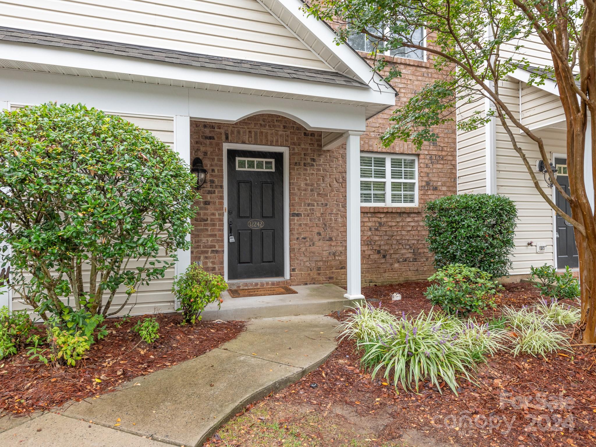 12242 Savannah Garden Drive