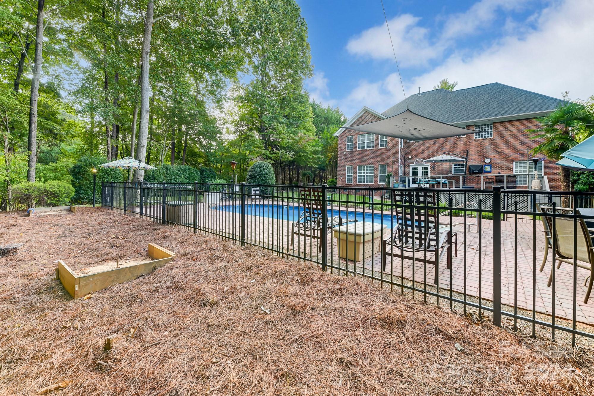 1006 Patricians Lane