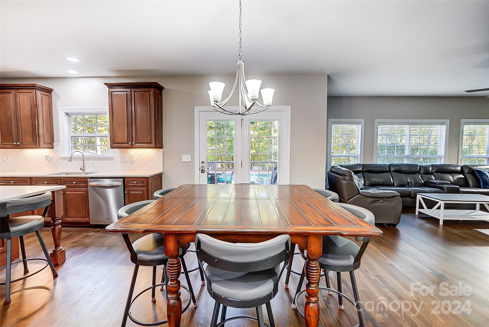 1006 Patricians Lane