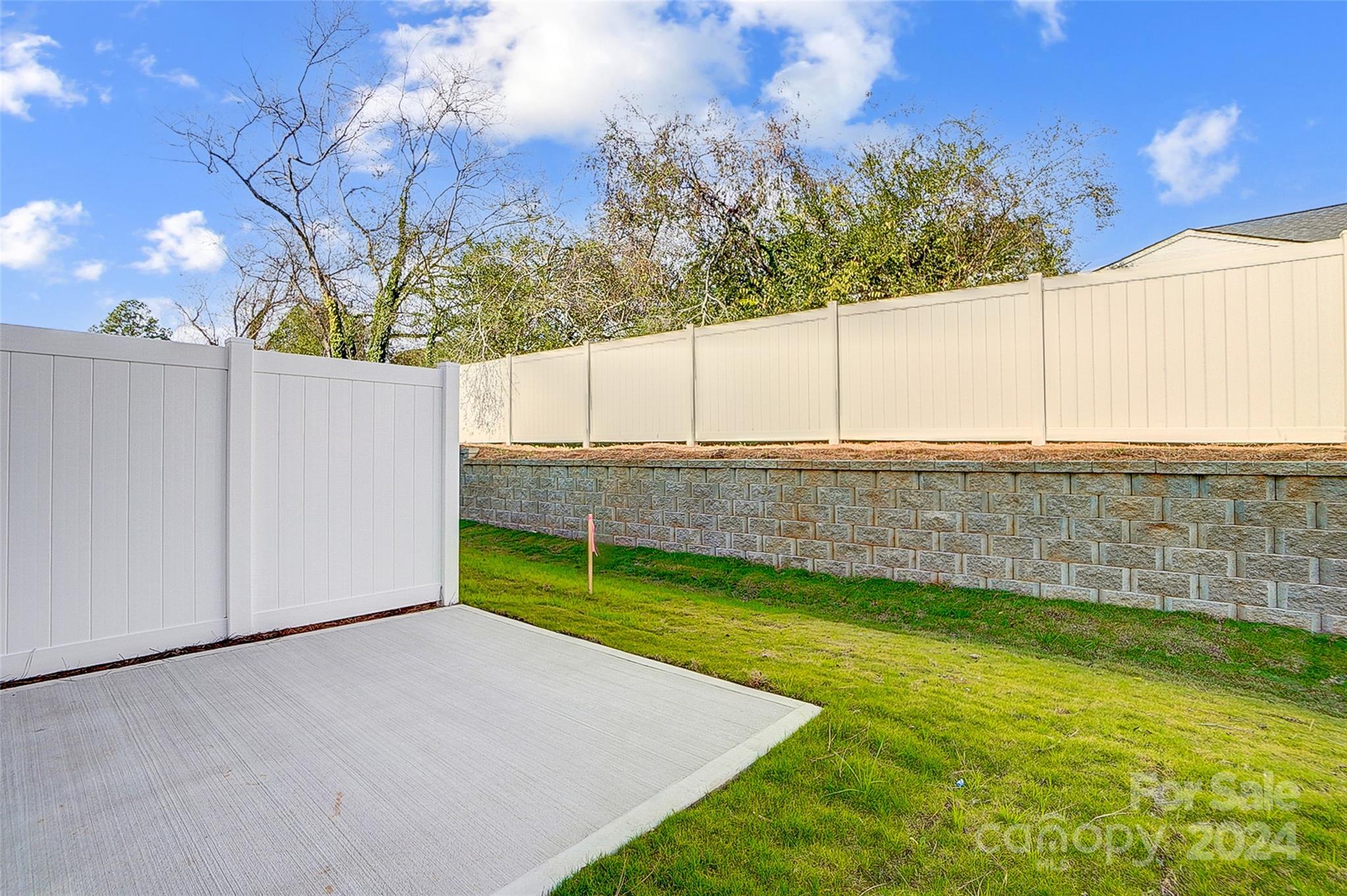 2345 Hedgecliff Road Unit: 15
