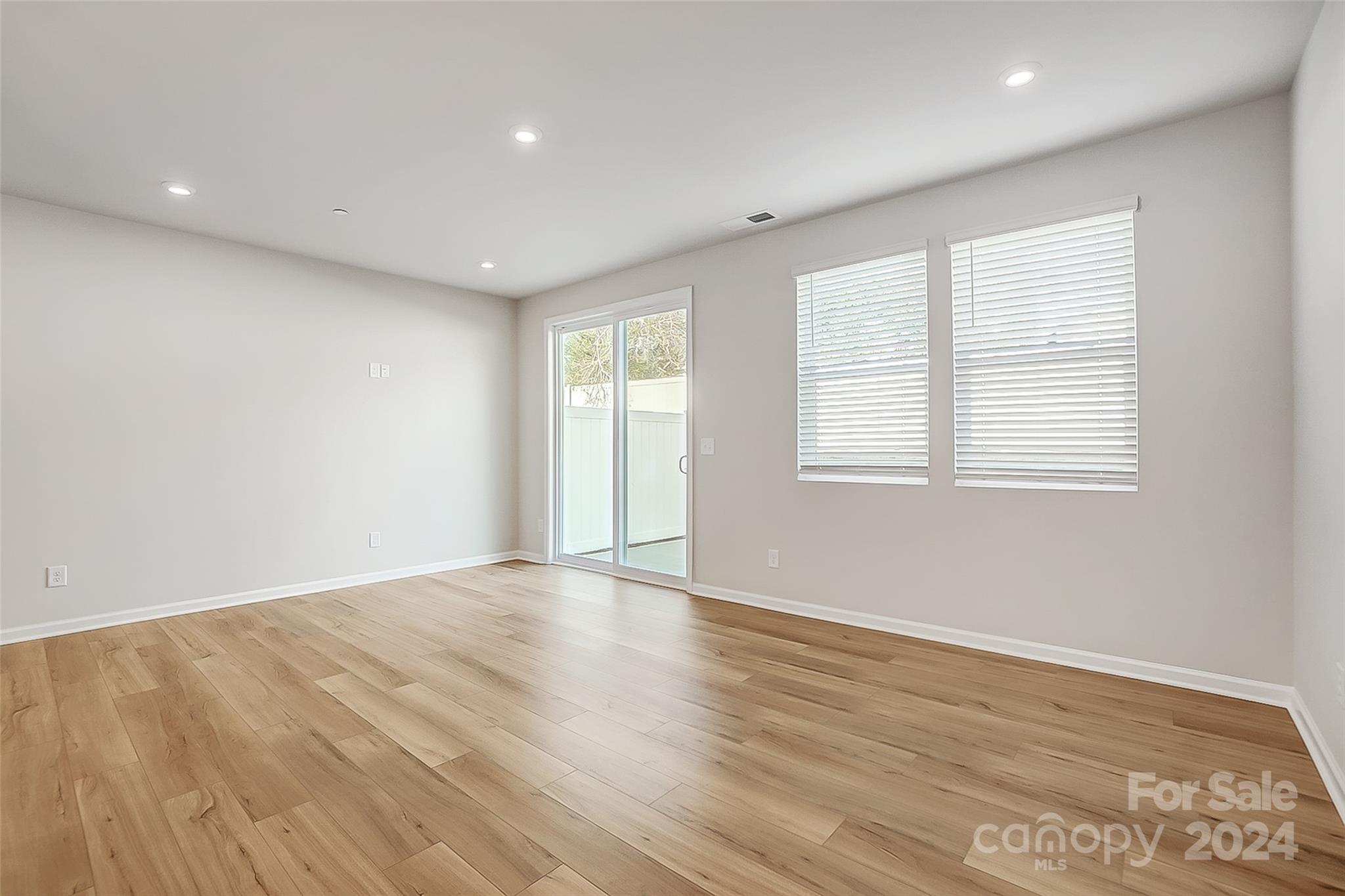 2345 Hedgecliff Road Unit: 15