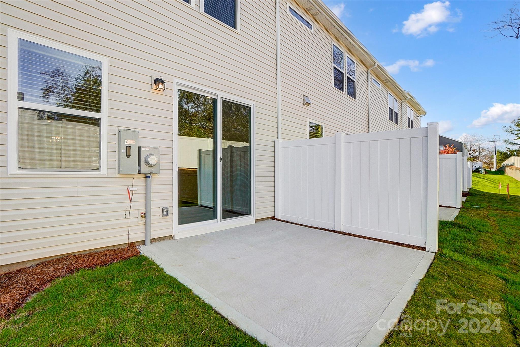 2345 Hedgecliff Road Unit: 15