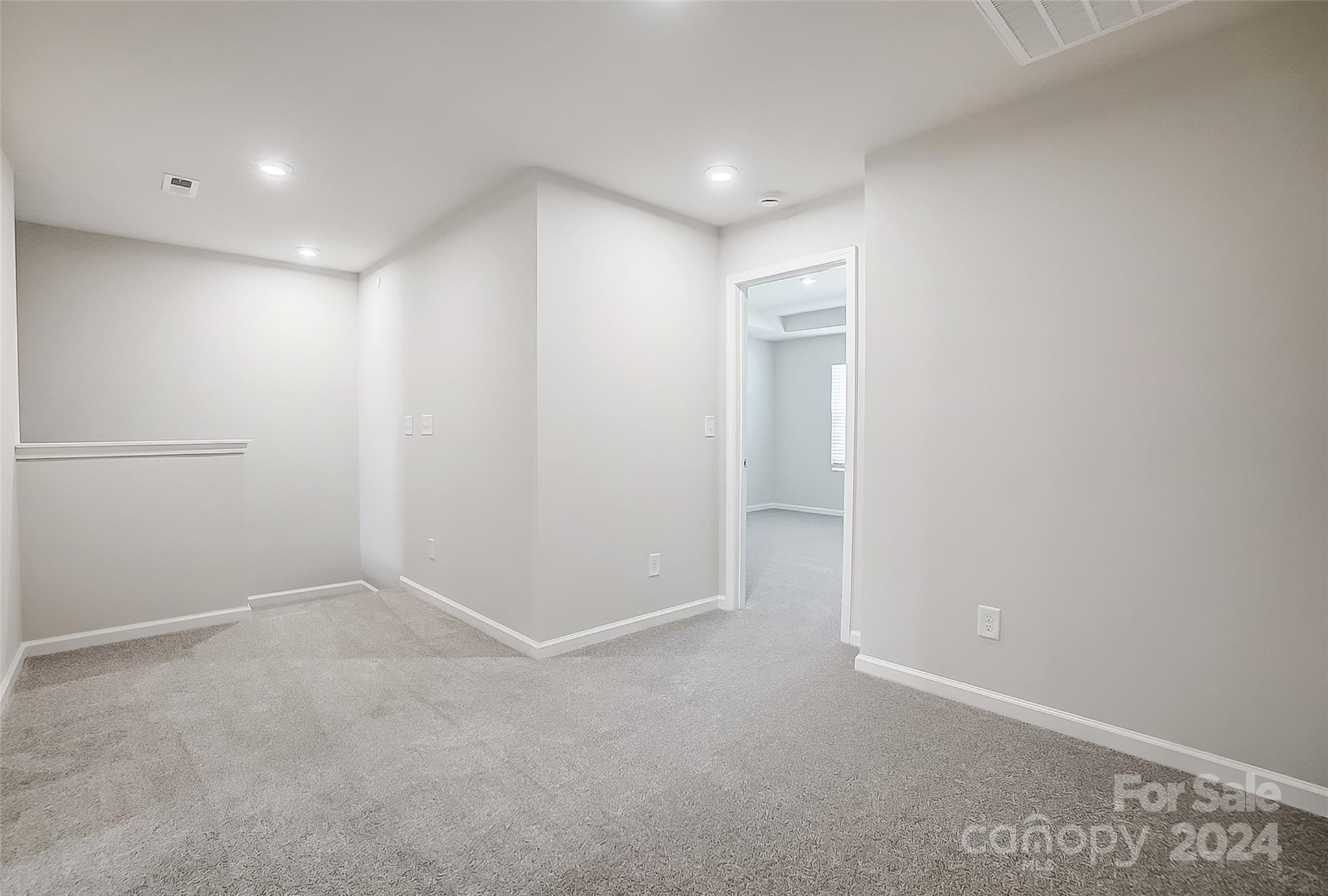 2345 Hedgecliff Road Unit: 15