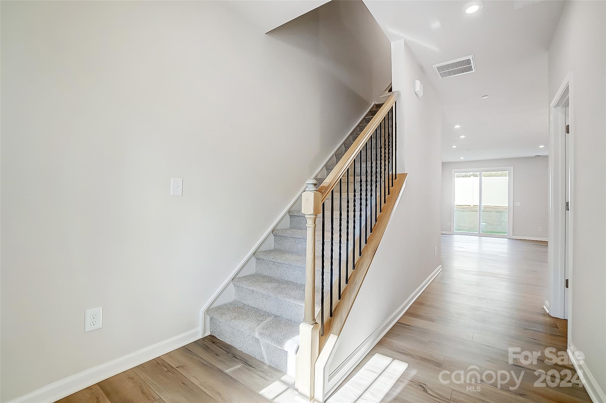 2345 Hedgecliff Road Unit: 15