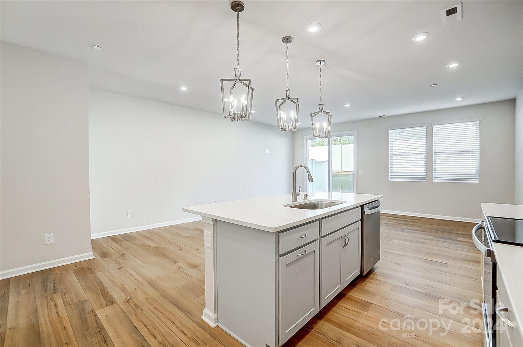 2345 Hedgecliff Road Unit: 15