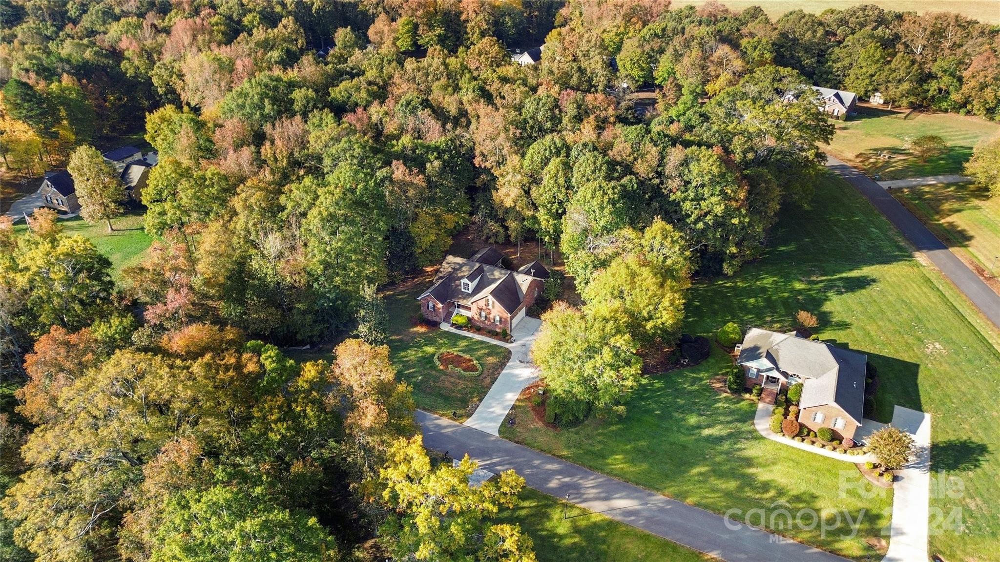 1910 Crossbridge Drive
