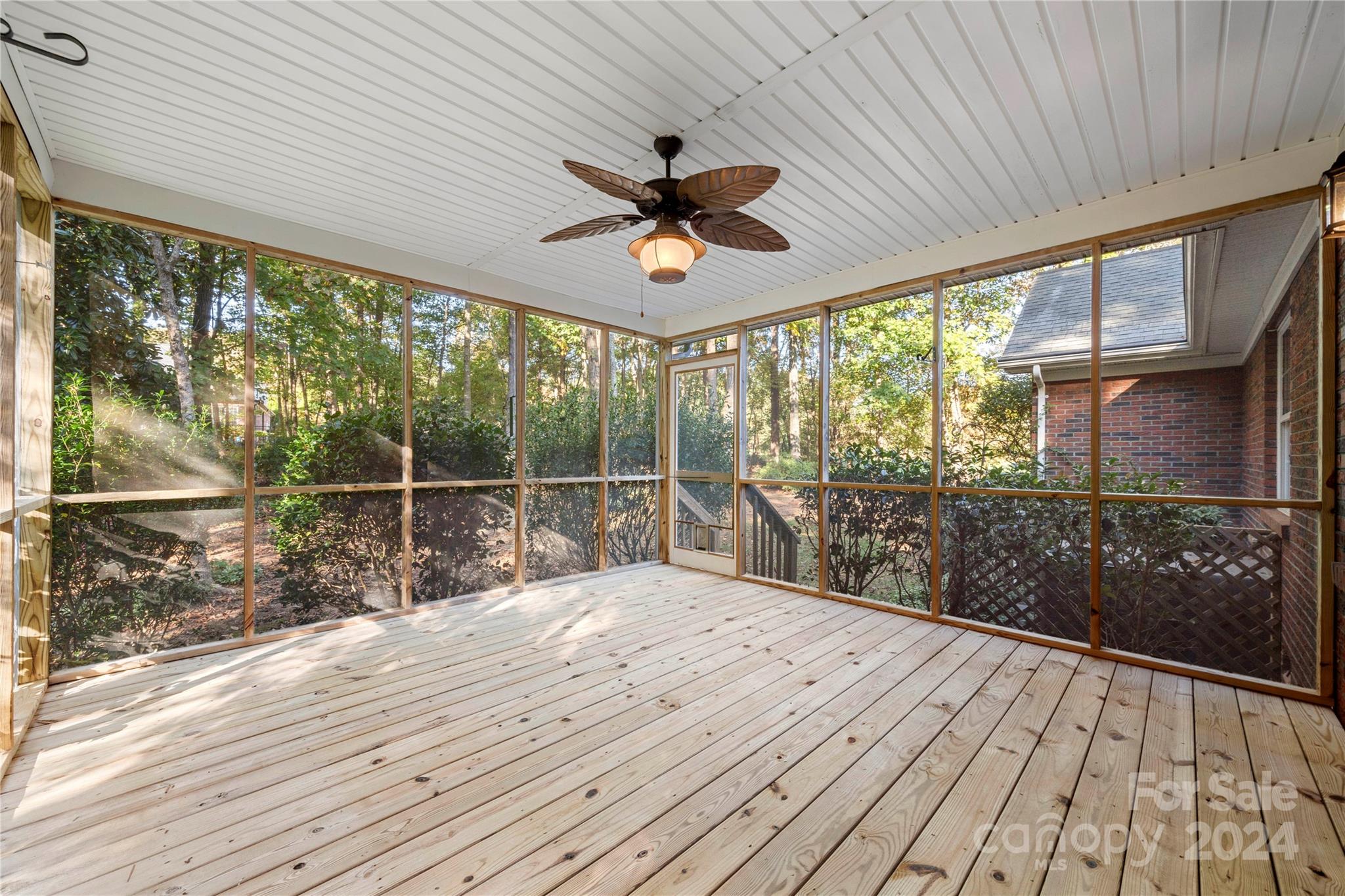 1910 Crossbridge Drive