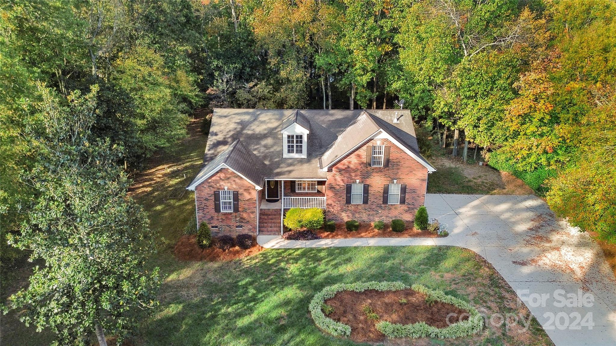 1910 Crossbridge Drive