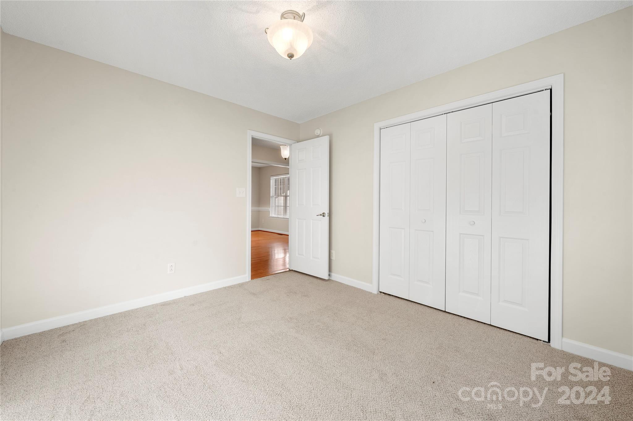 1910 Crossbridge Drive