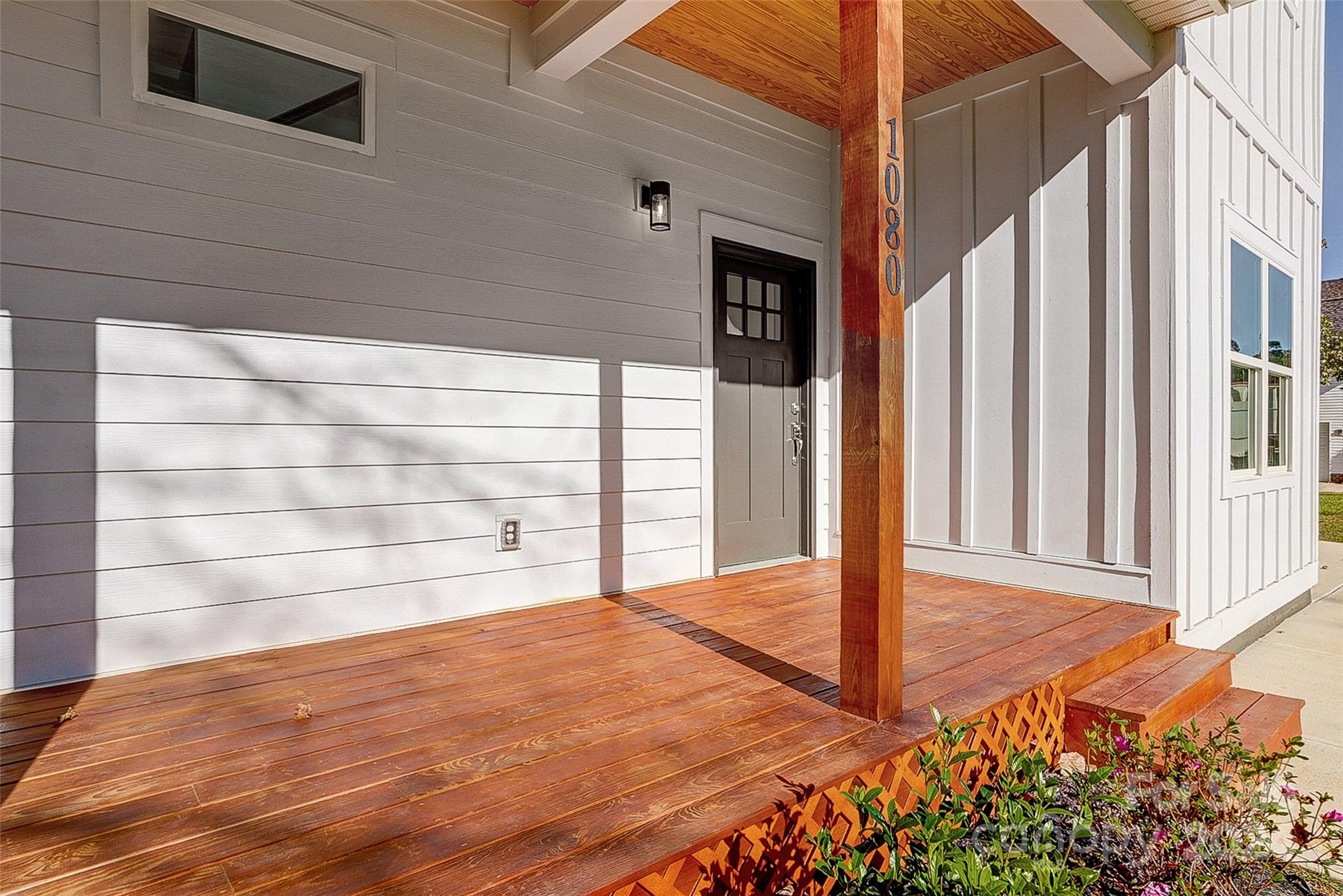 1080 Plantation Trail