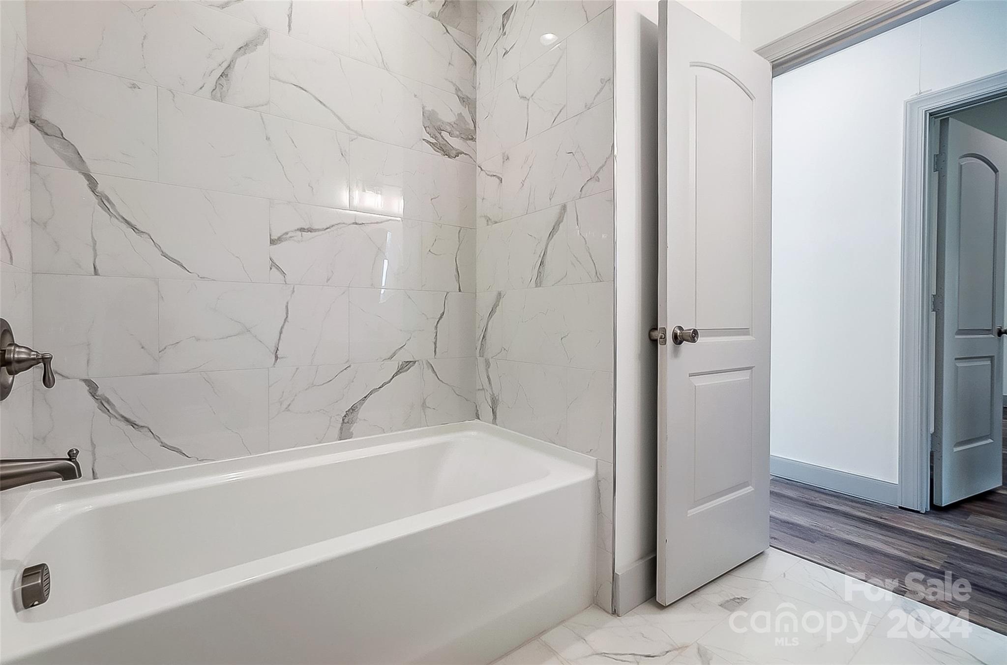 1080 Plantation Trail