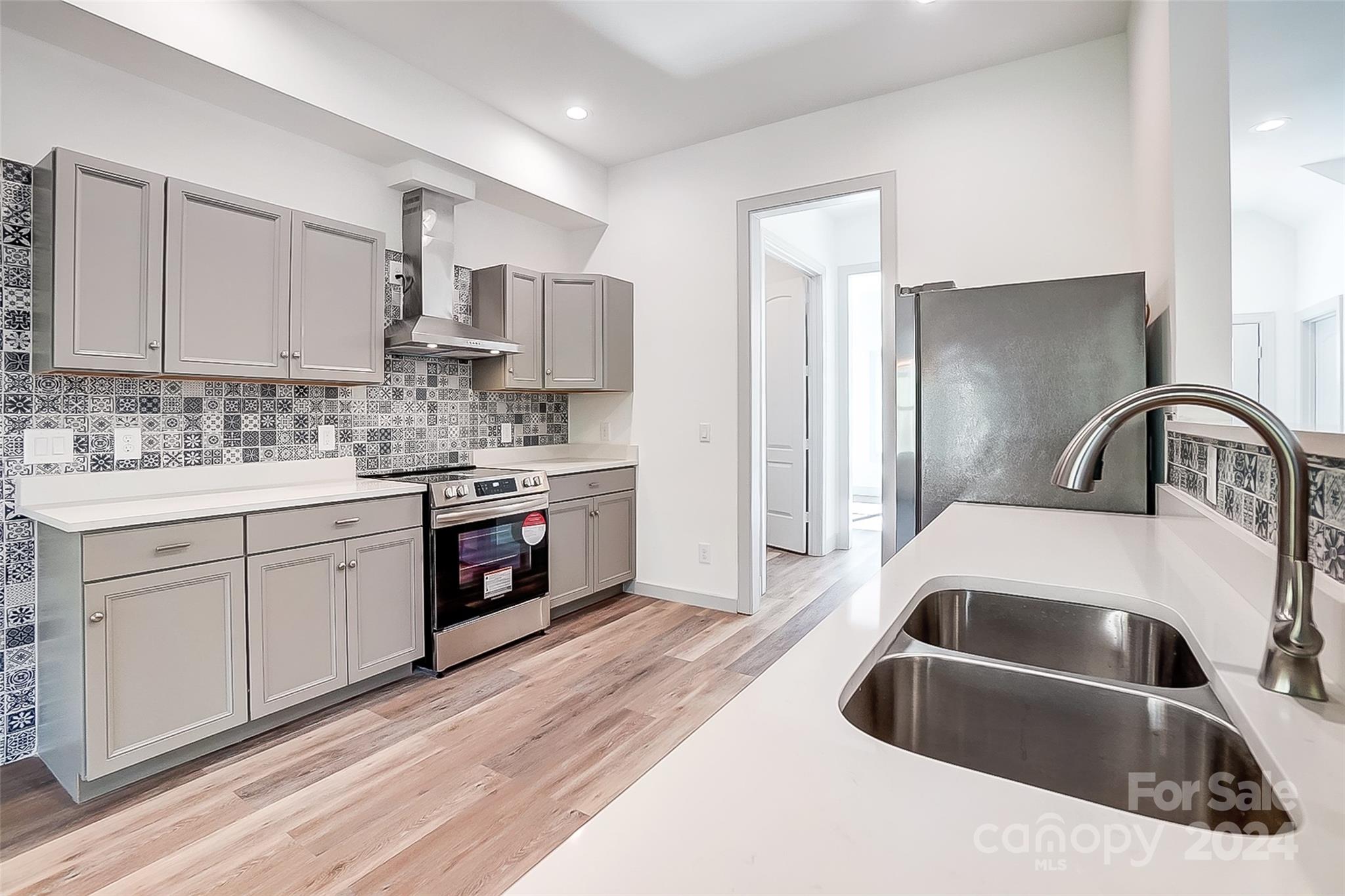 1080 Plantation Trail