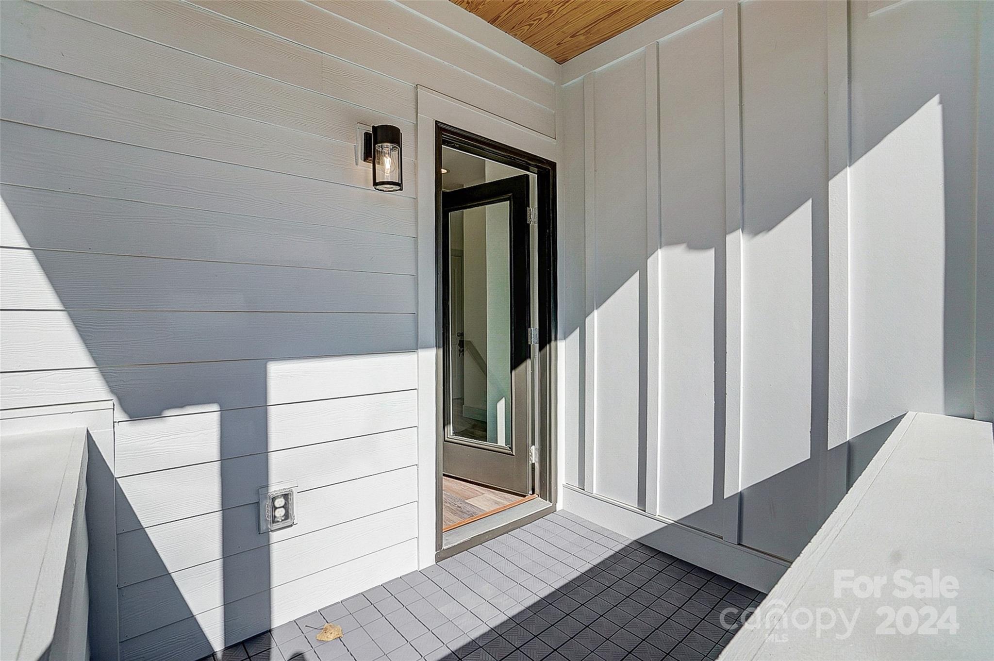 1080 Plantation Trail