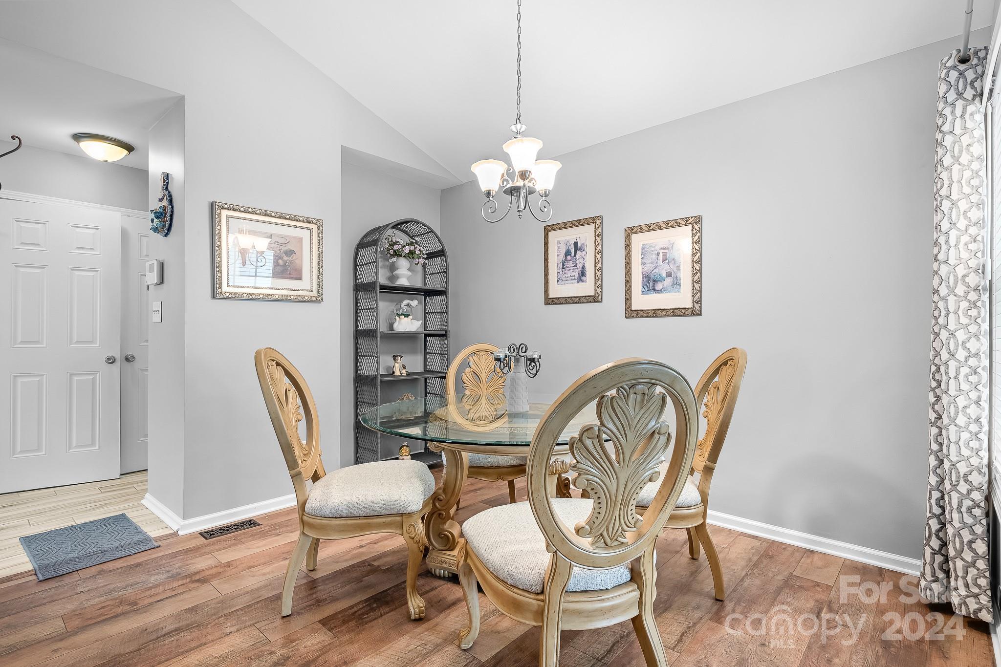 5128 Hildreth Court