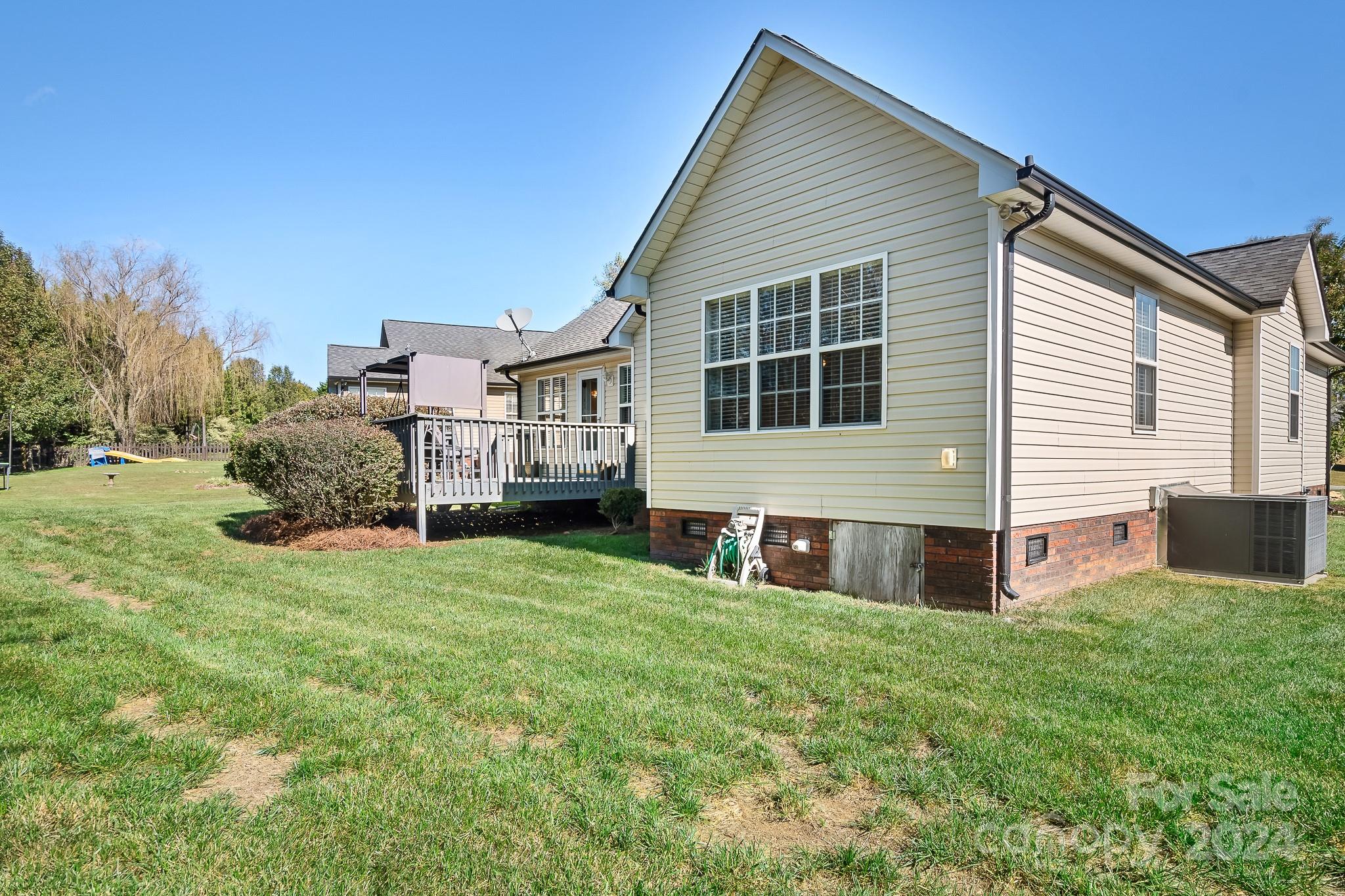 5128 Hildreth Court