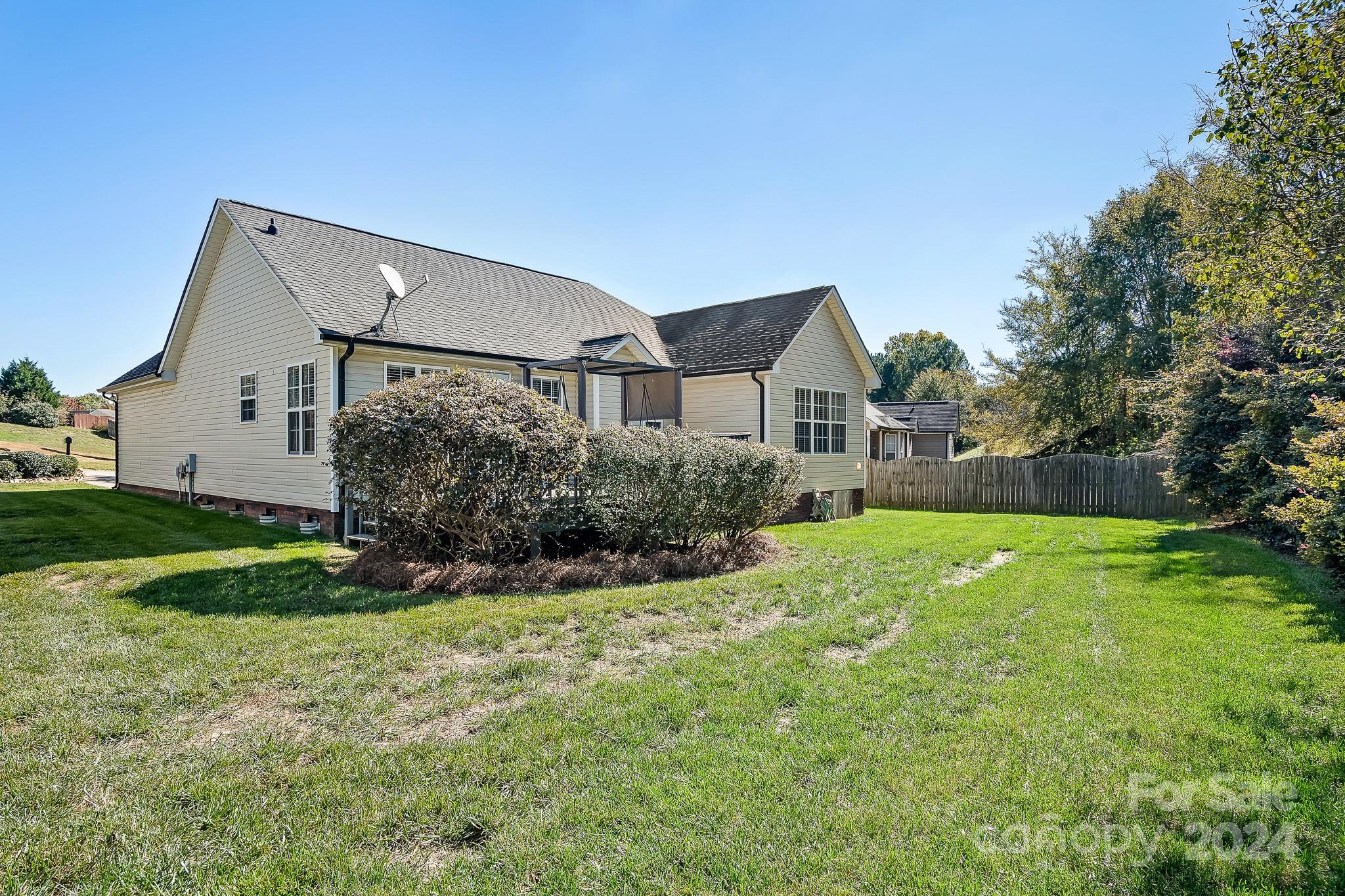 5128 Hildreth Court