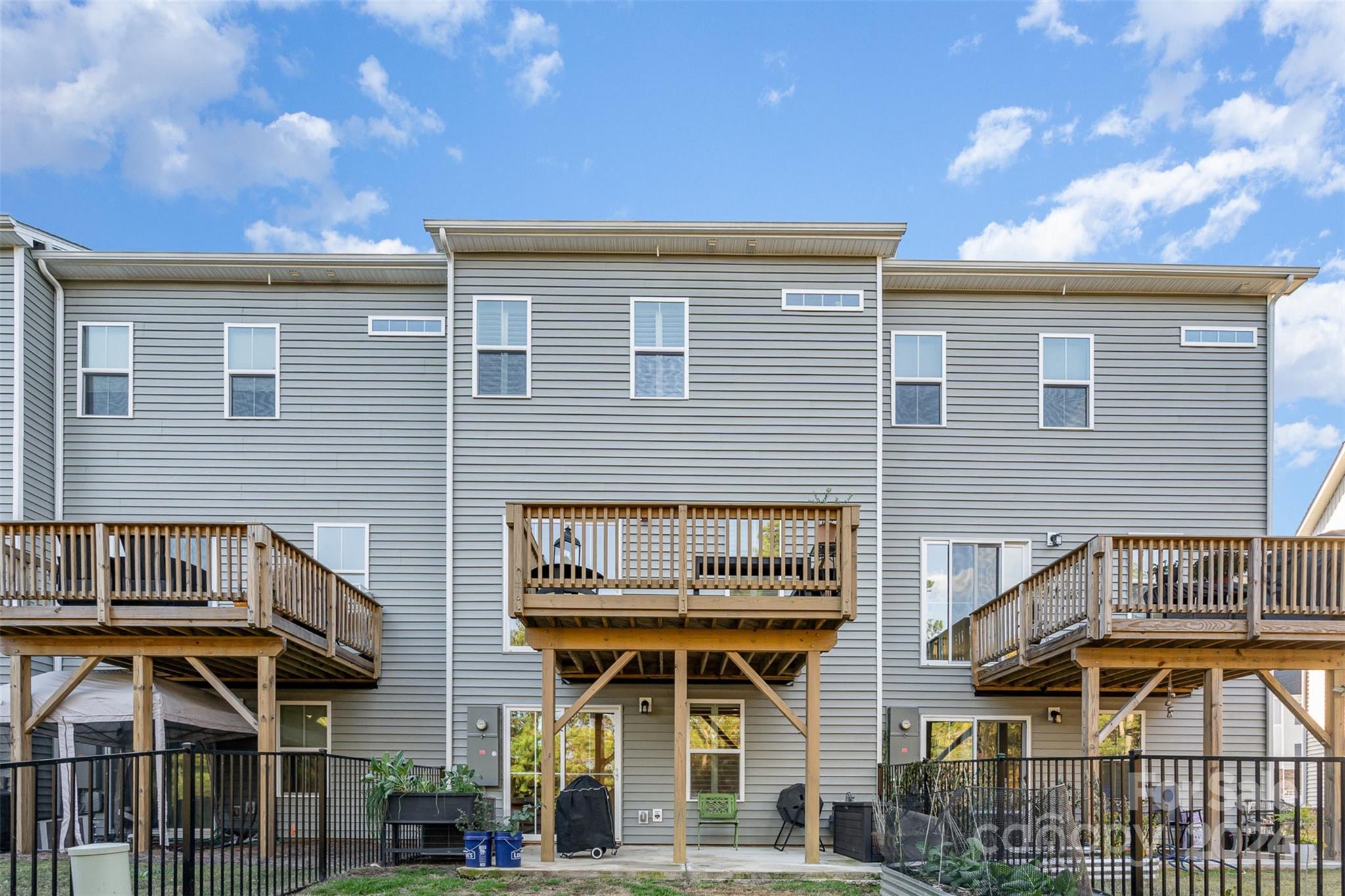 2667 Grantham Place Drive