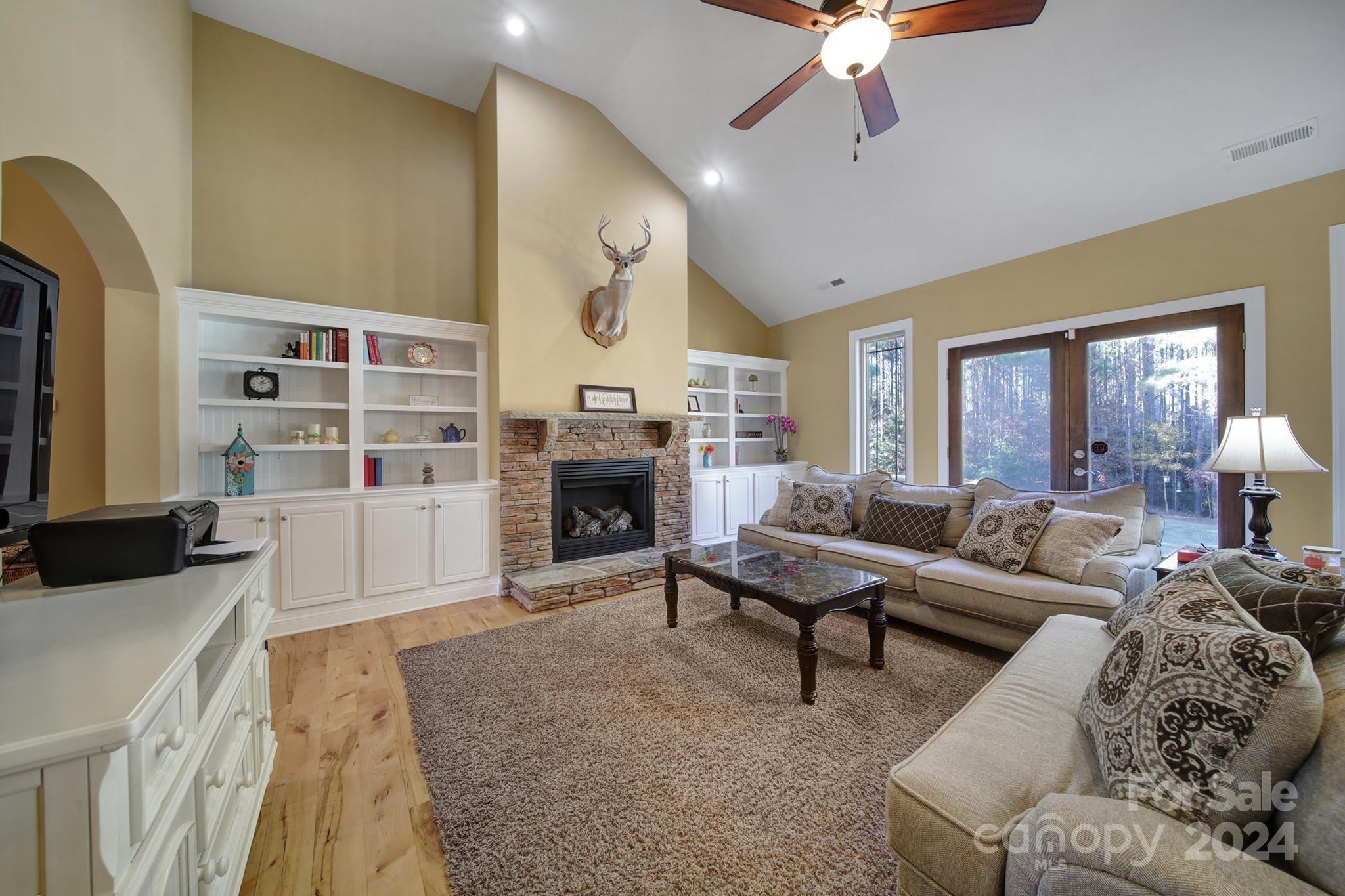 1361 Indigo Court